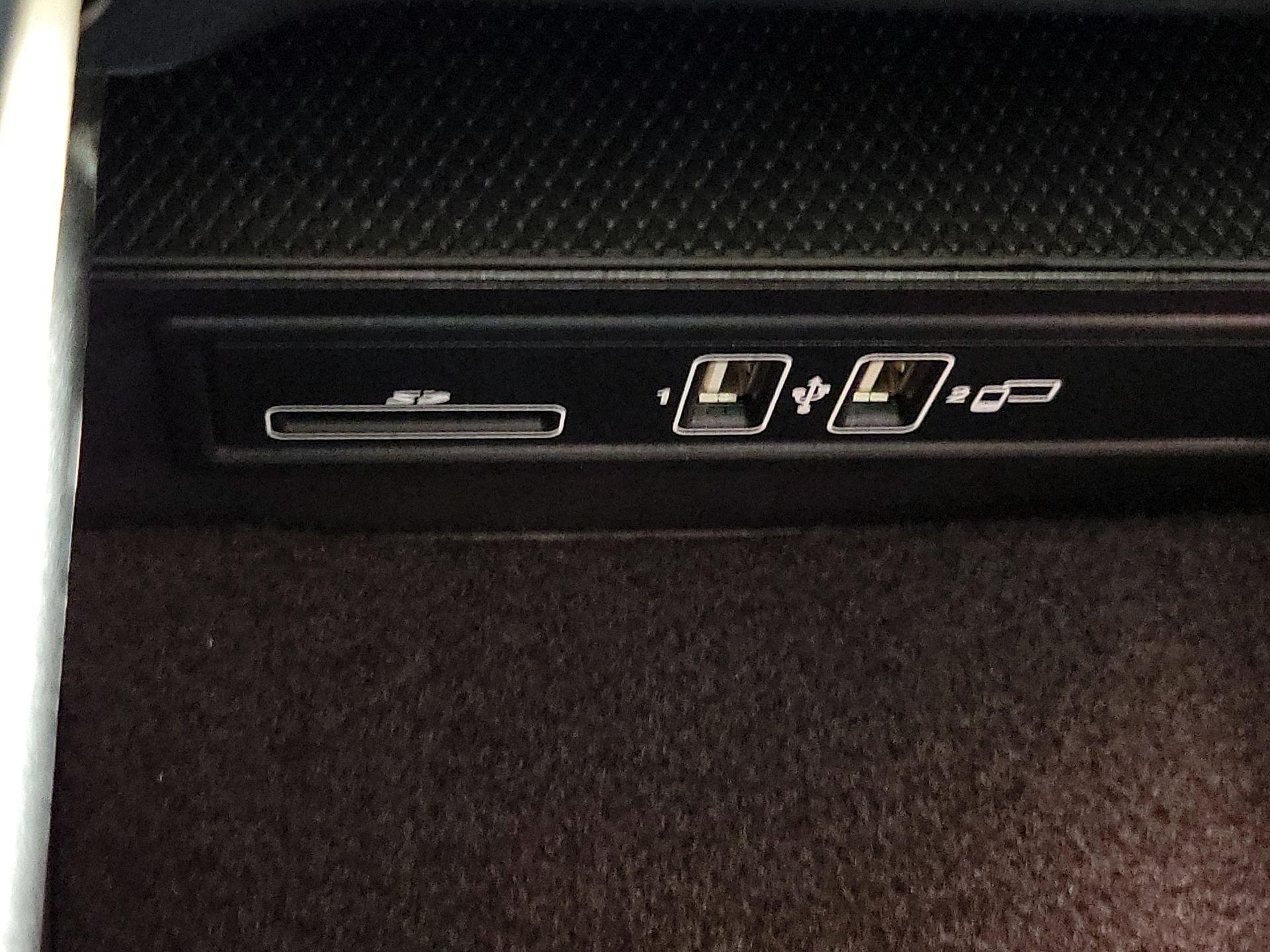 Thumbnail: 2021 Mercedes-Benz C-Class - 19