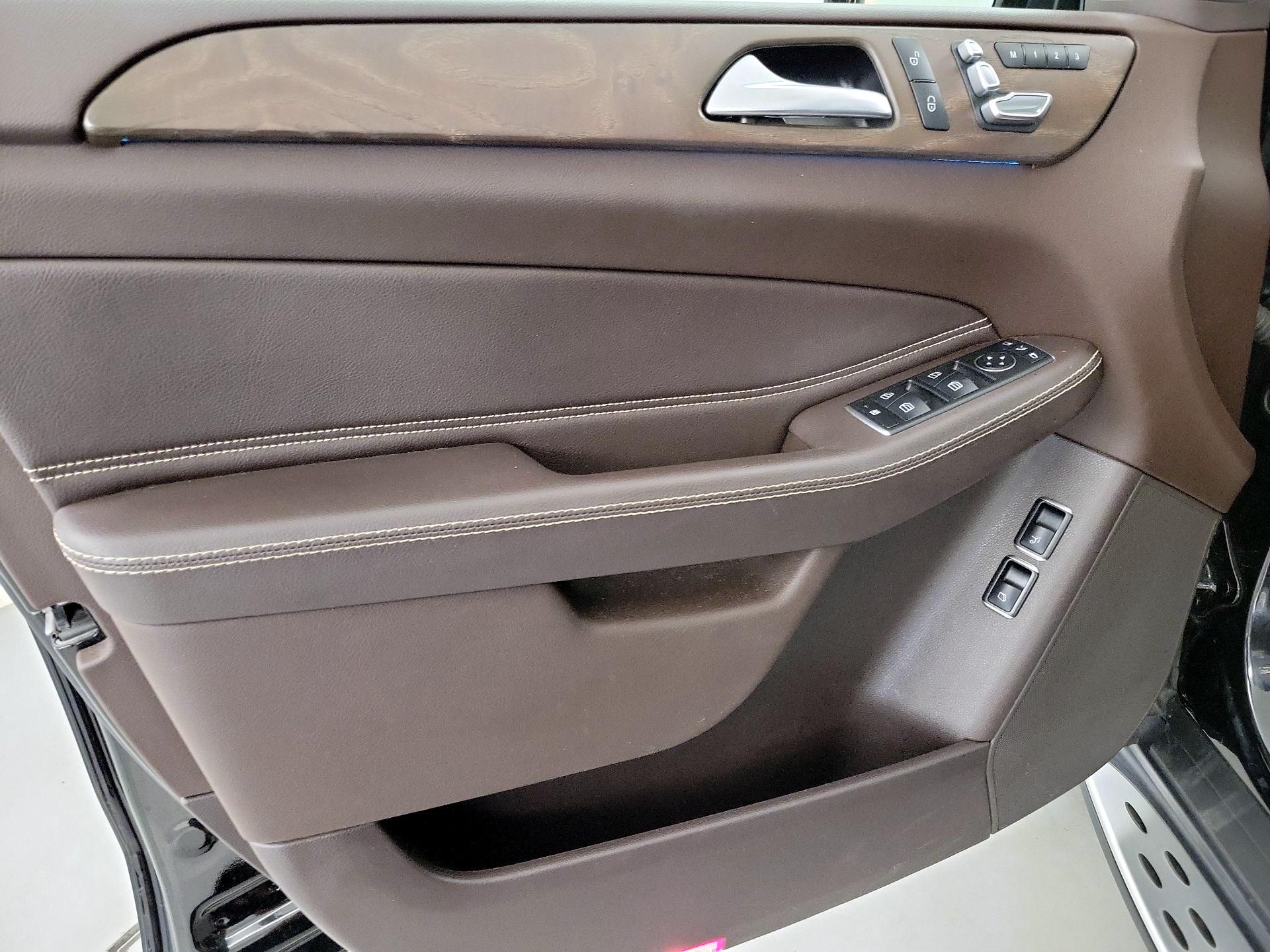 Thumbnail: 2019 Mercedes-Benz GLS - 12