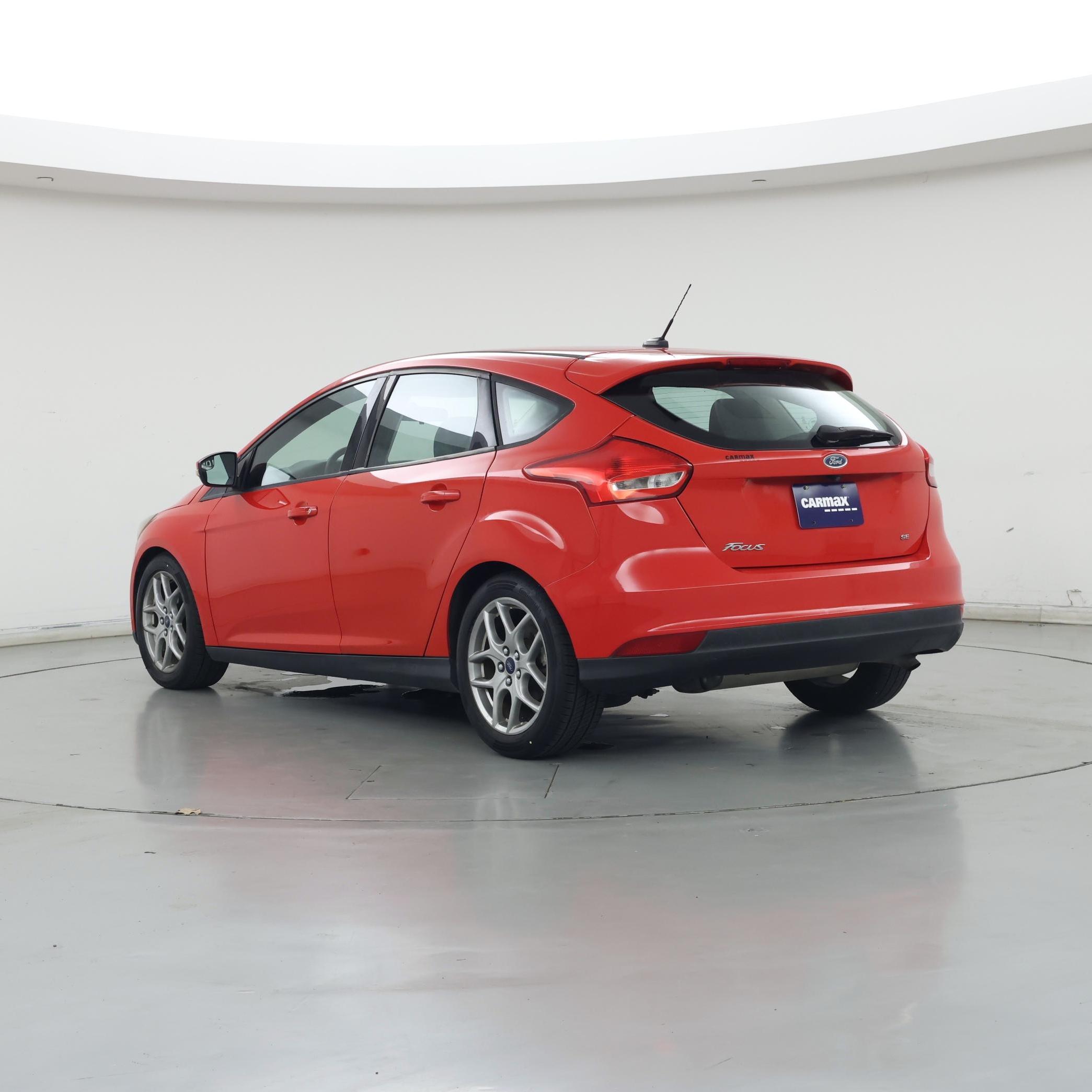 Thumbnail: 2015 Ford Focus - 2