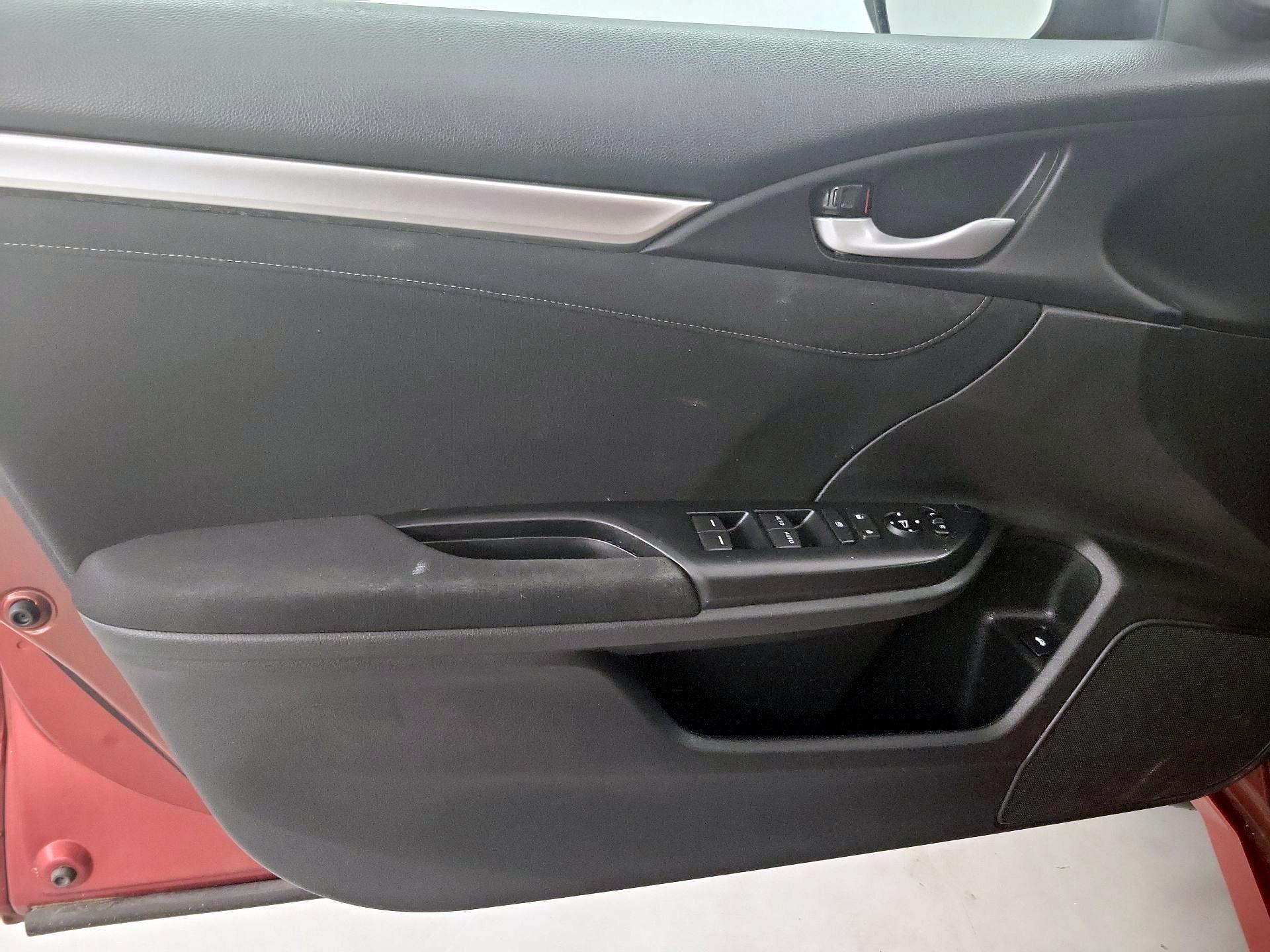 Thumbnail: 2019 Honda Civic - 12