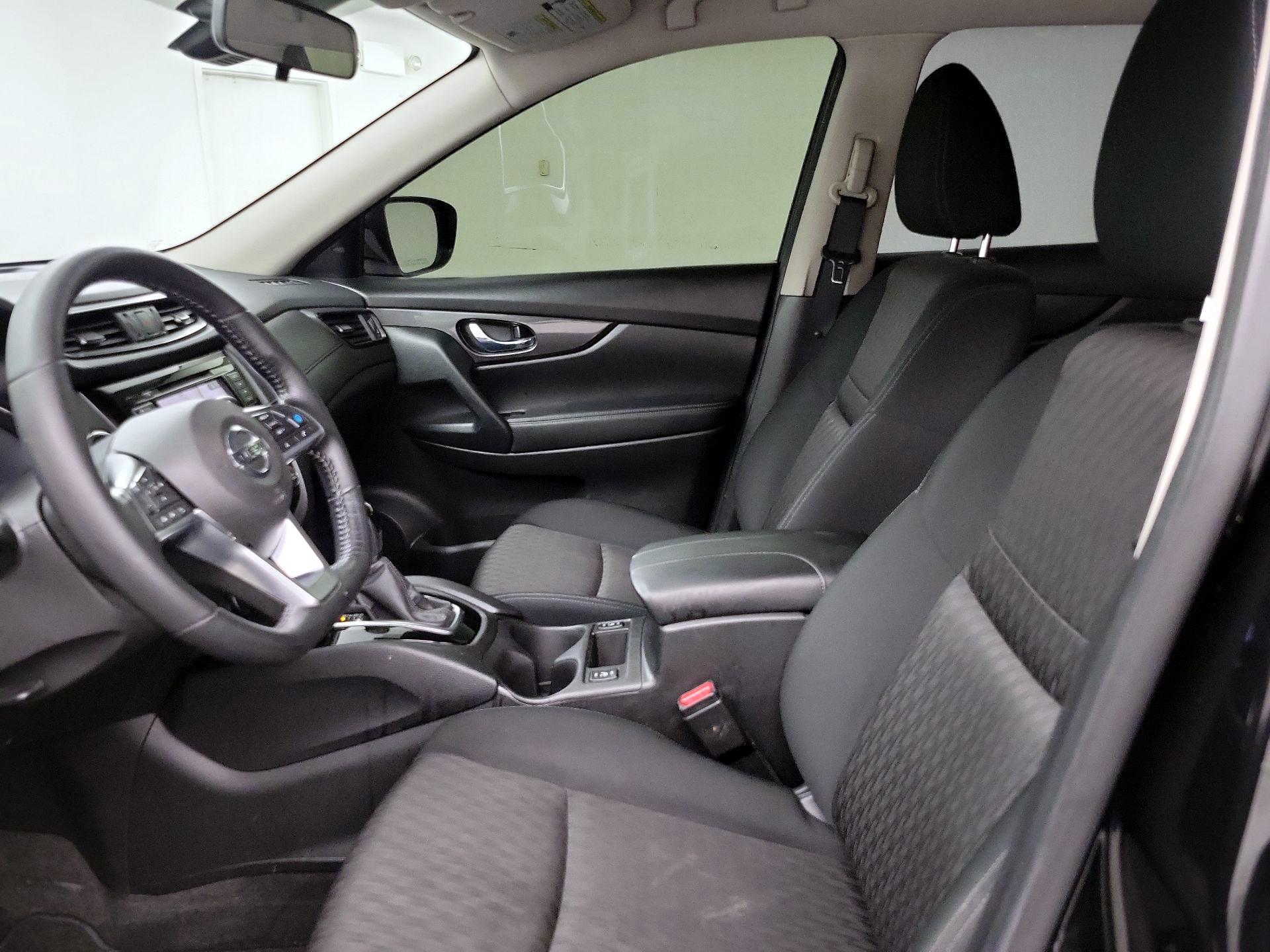 Thumbnail: 2020 Nissan Rogue - 11