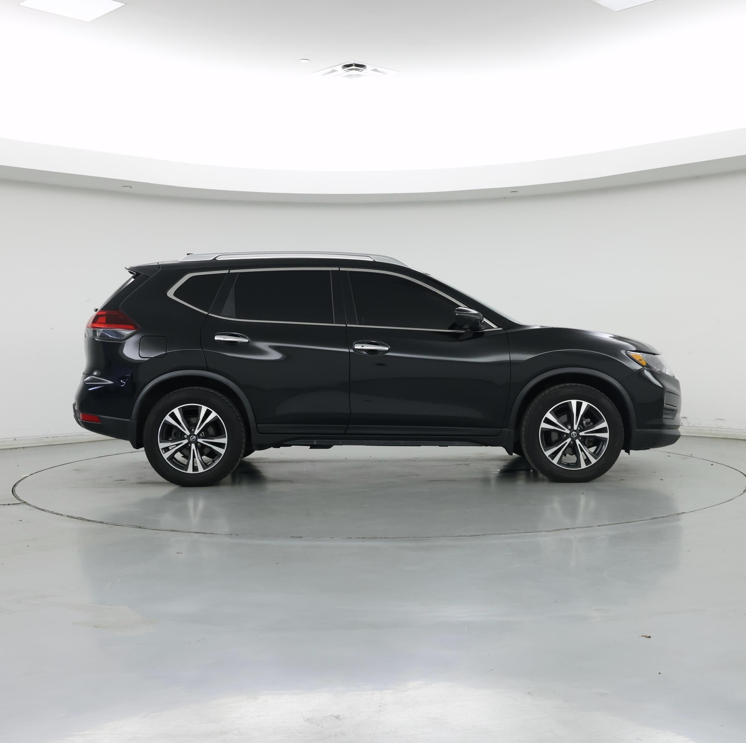 Thumbnail: 2020 Nissan Rogue - 7