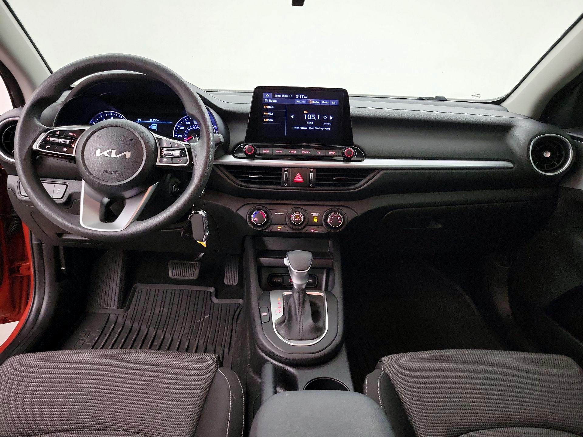Thumbnail: 2023 Kia Forte - 9