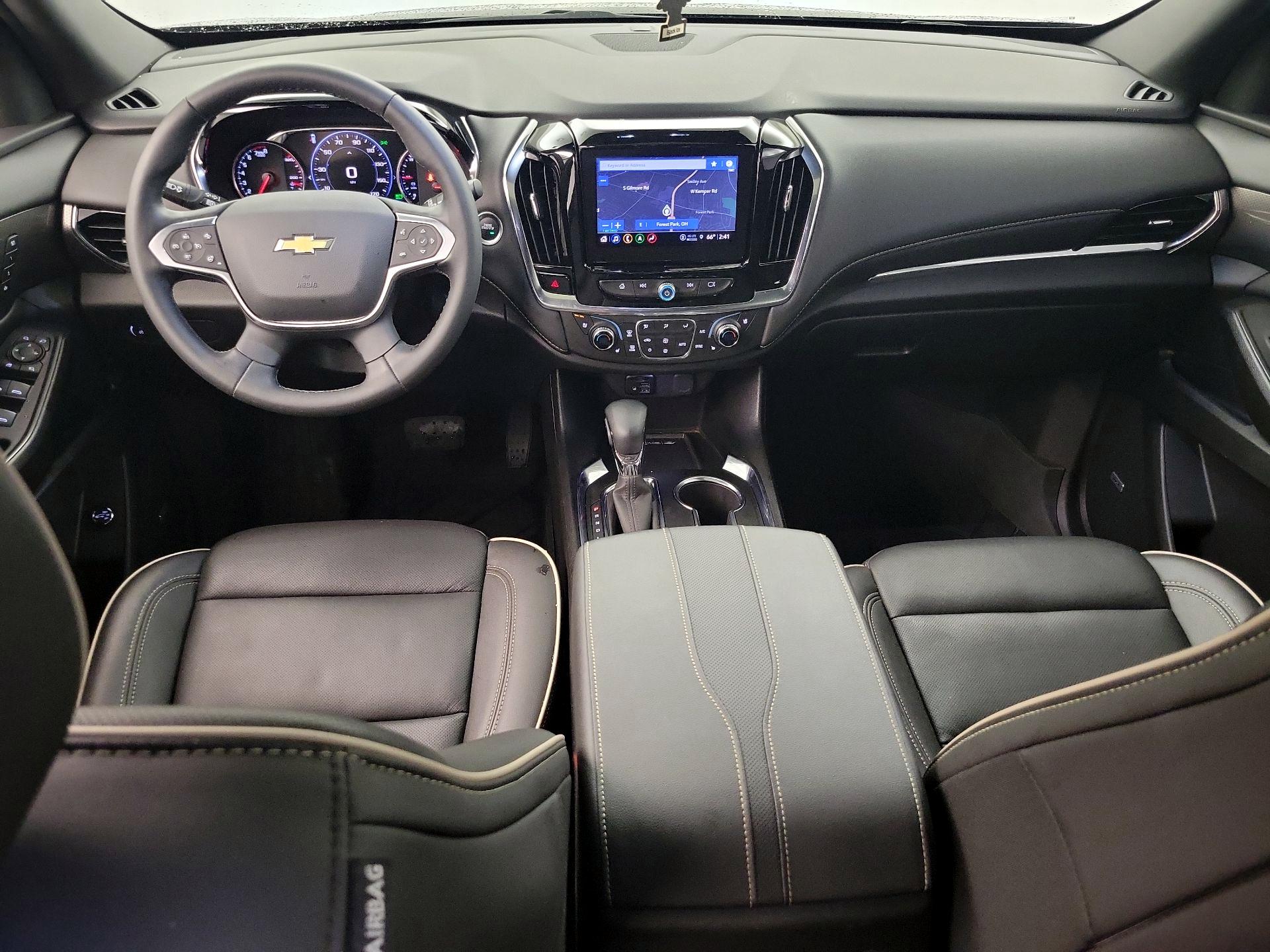 Thumbnail: 2023 Chevrolet Traverse - 9