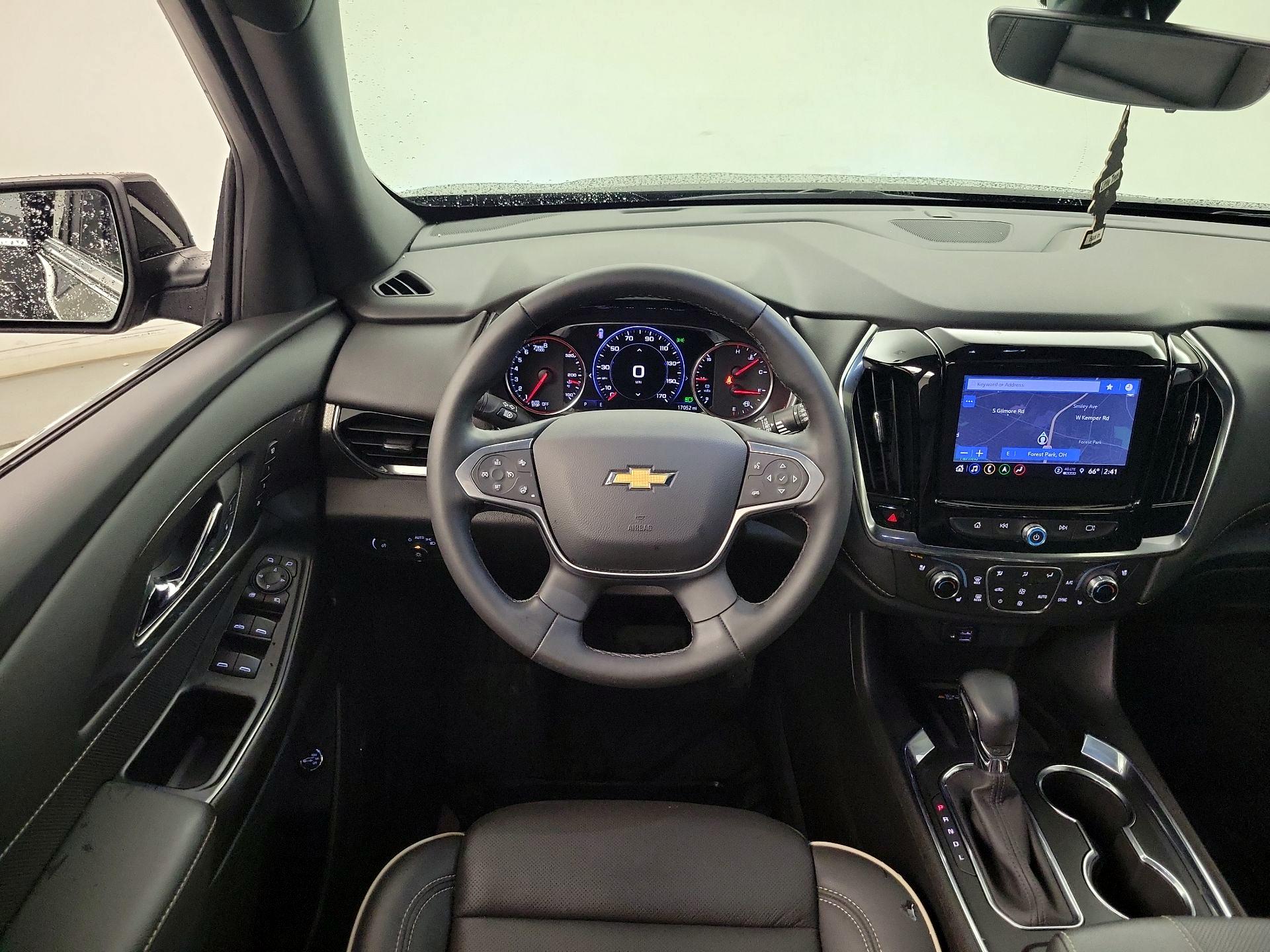 Thumbnail: 2023 Chevrolet Traverse - 10