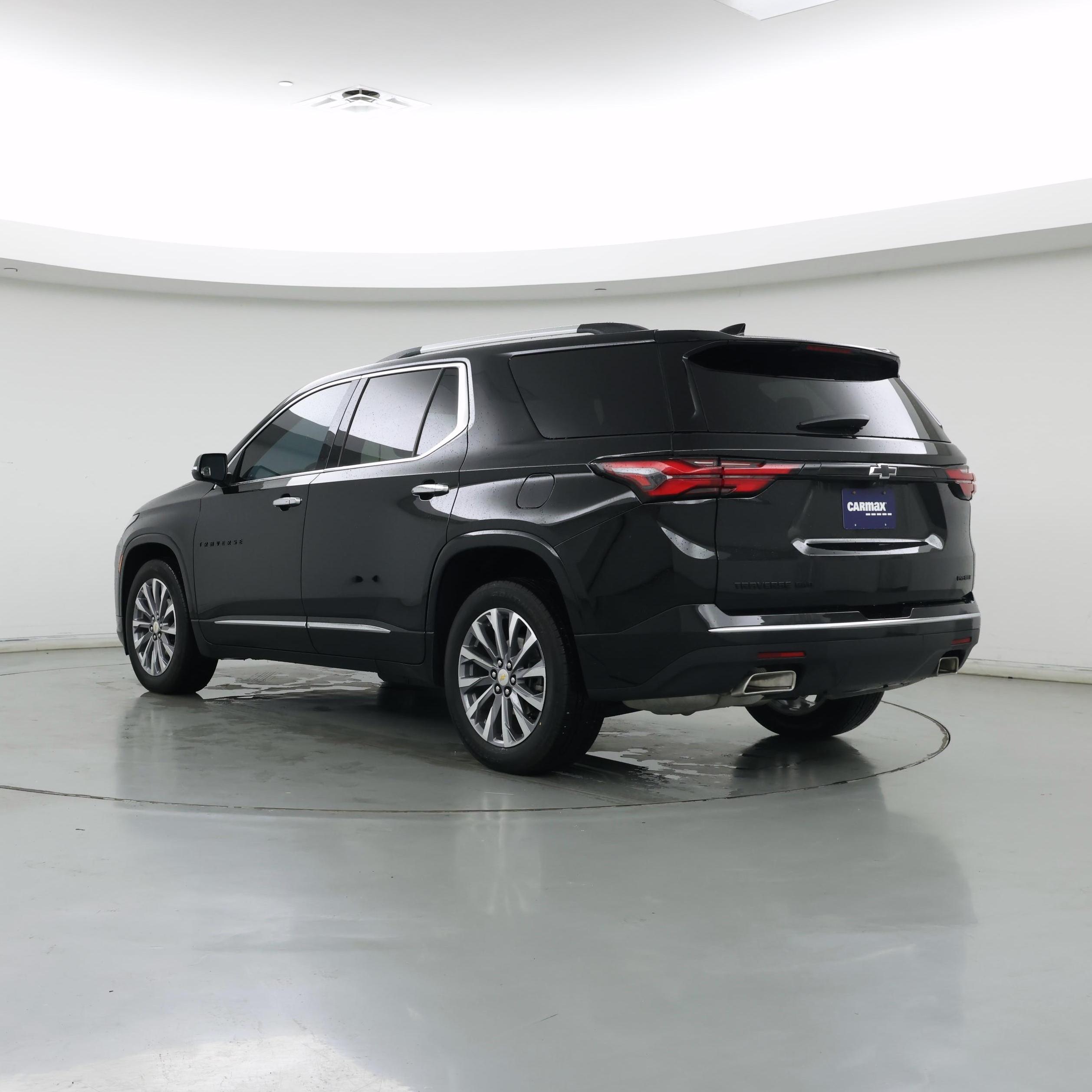 Thumbnail: 2023 Chevrolet Traverse - 2