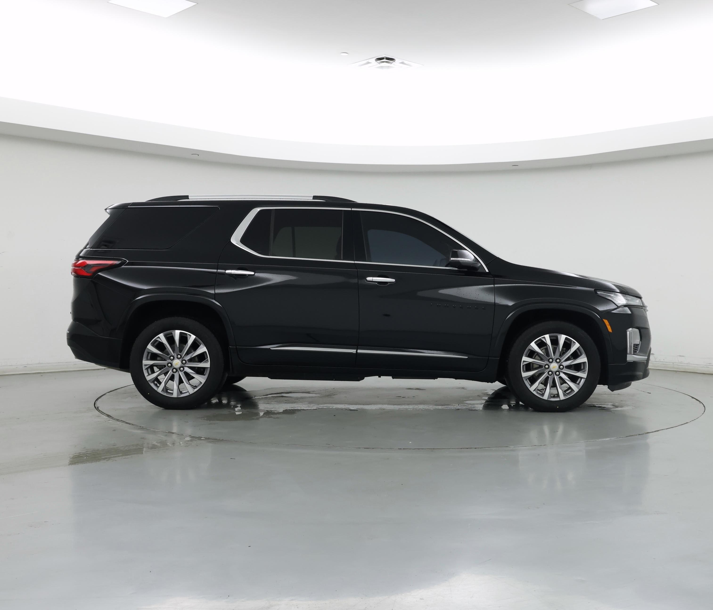 Thumbnail: 2023 Chevrolet Traverse - 7