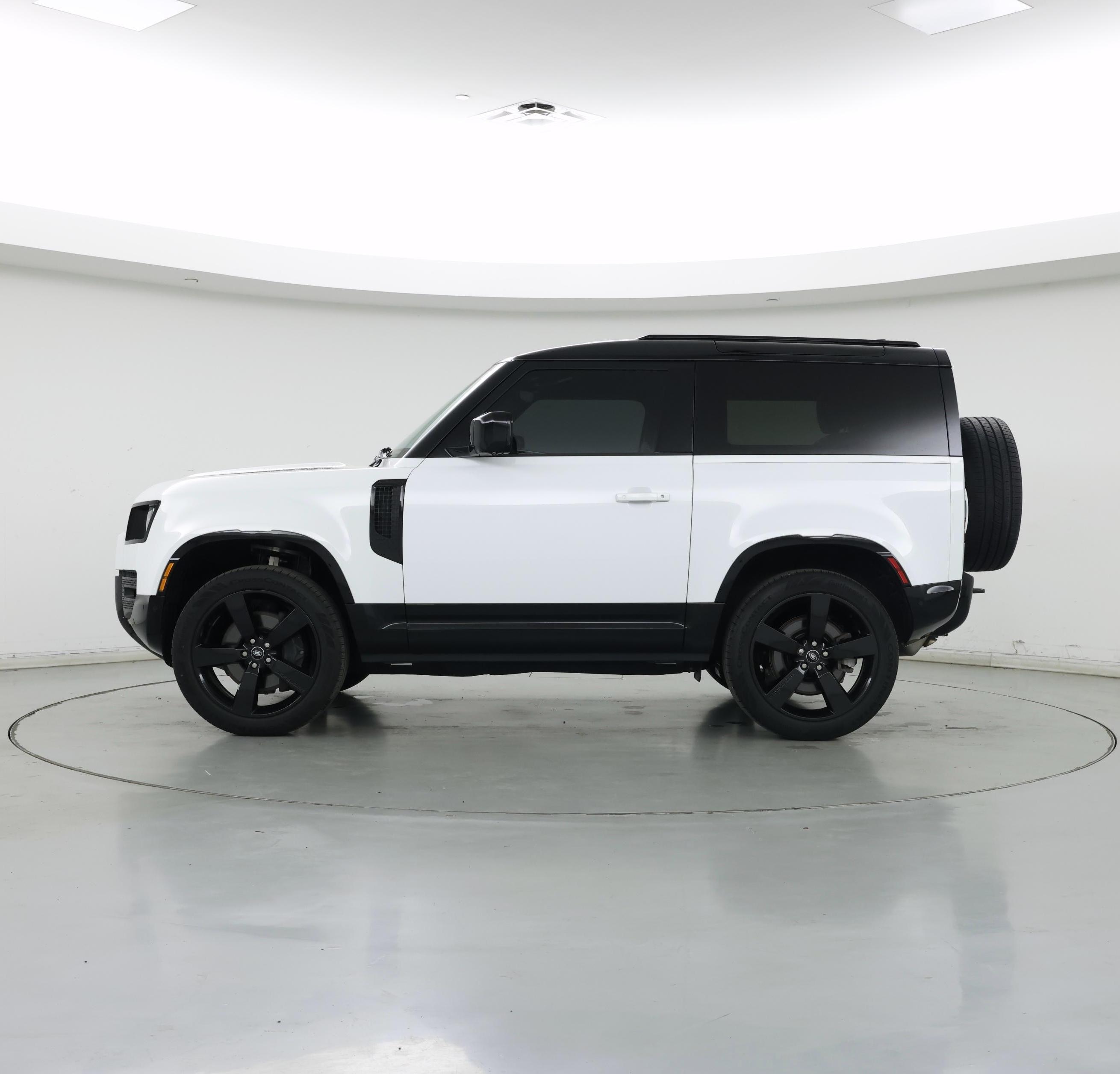 Thumbnail: 2024 Land Rover Defender - 3