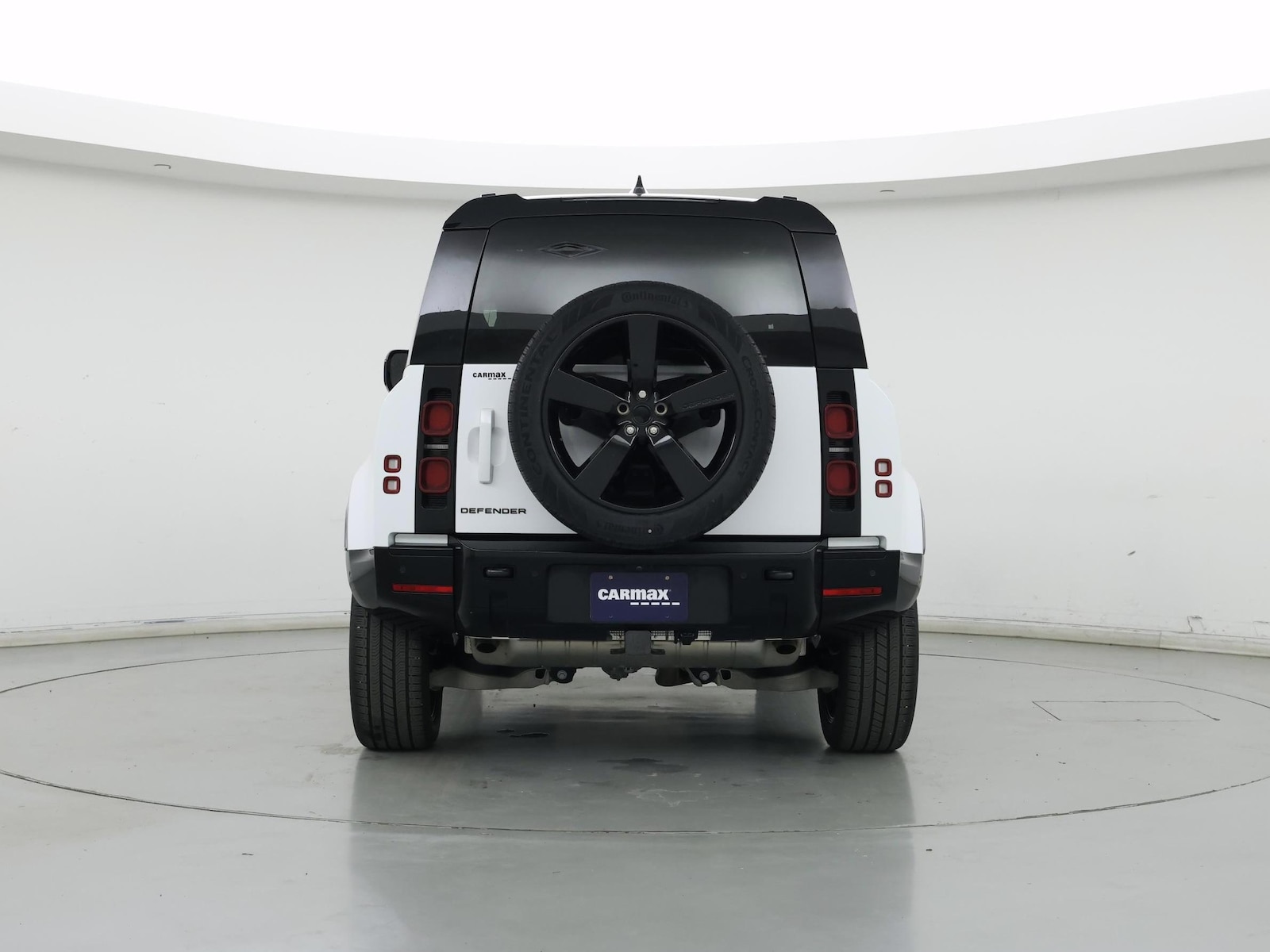 2024 Land Rover Defender X-Dynamic SE - Photo 7