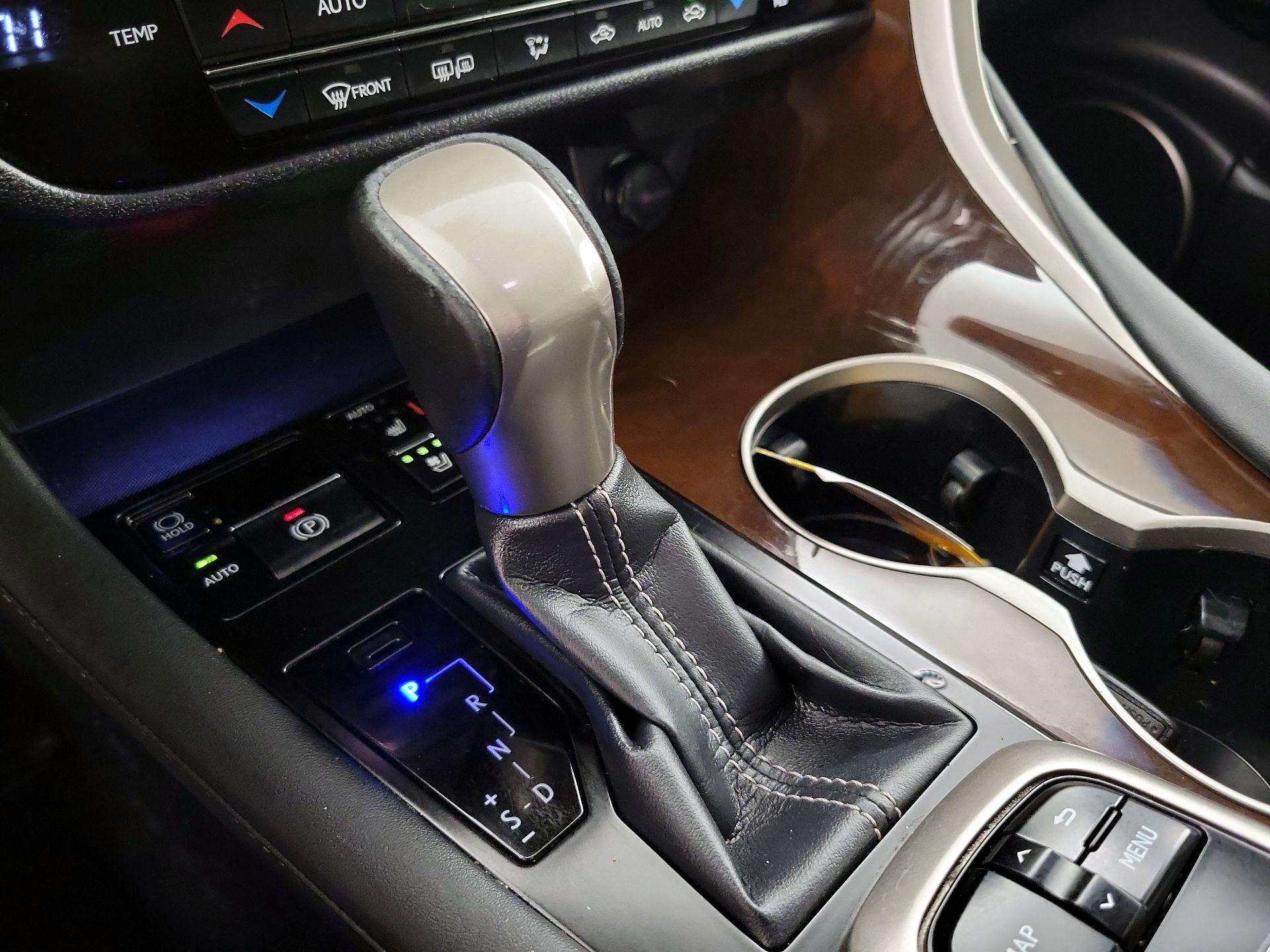 Thumbnail: 2019 Lexus RX - 18