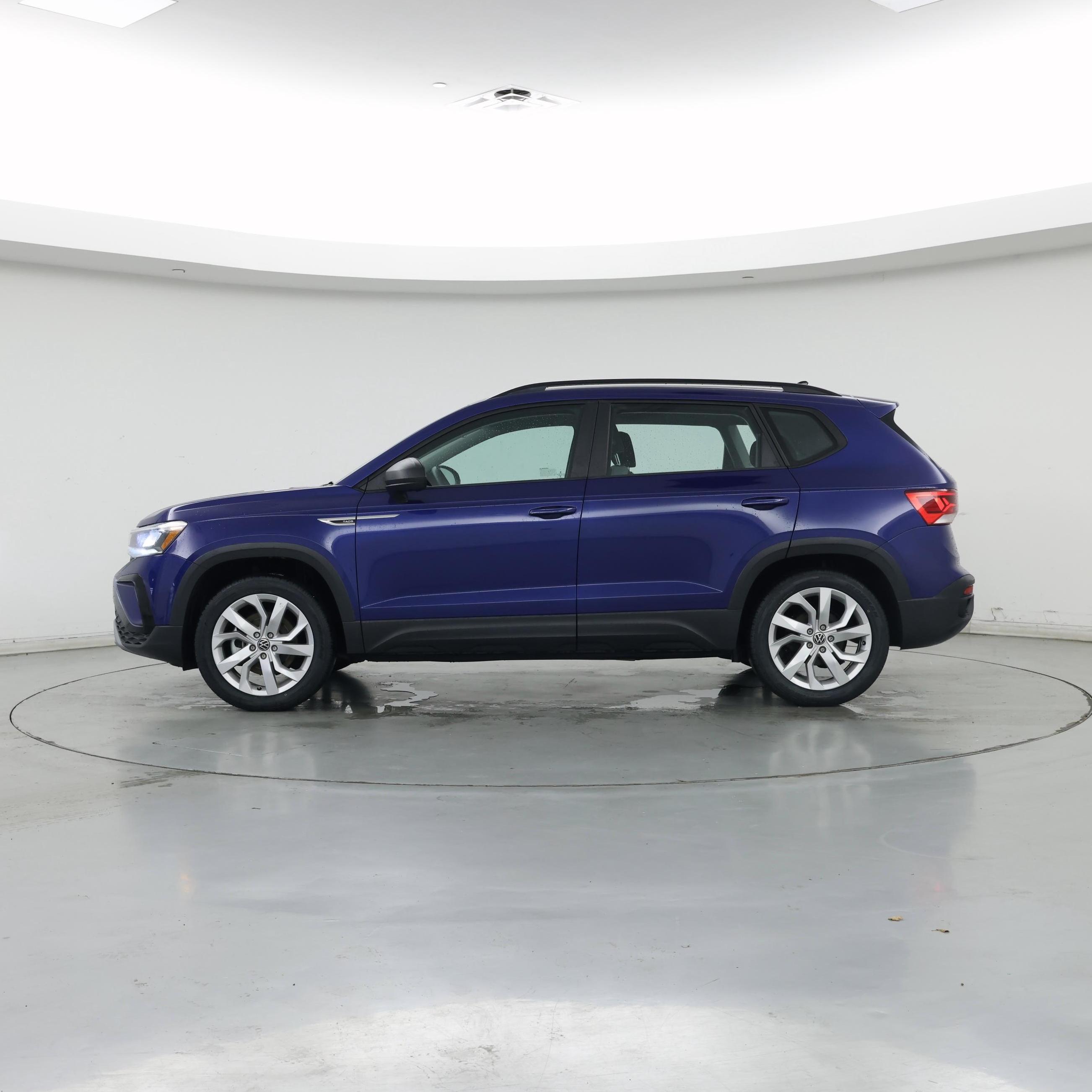 Thumbnail: 2023 Volkswagen Taos - 3