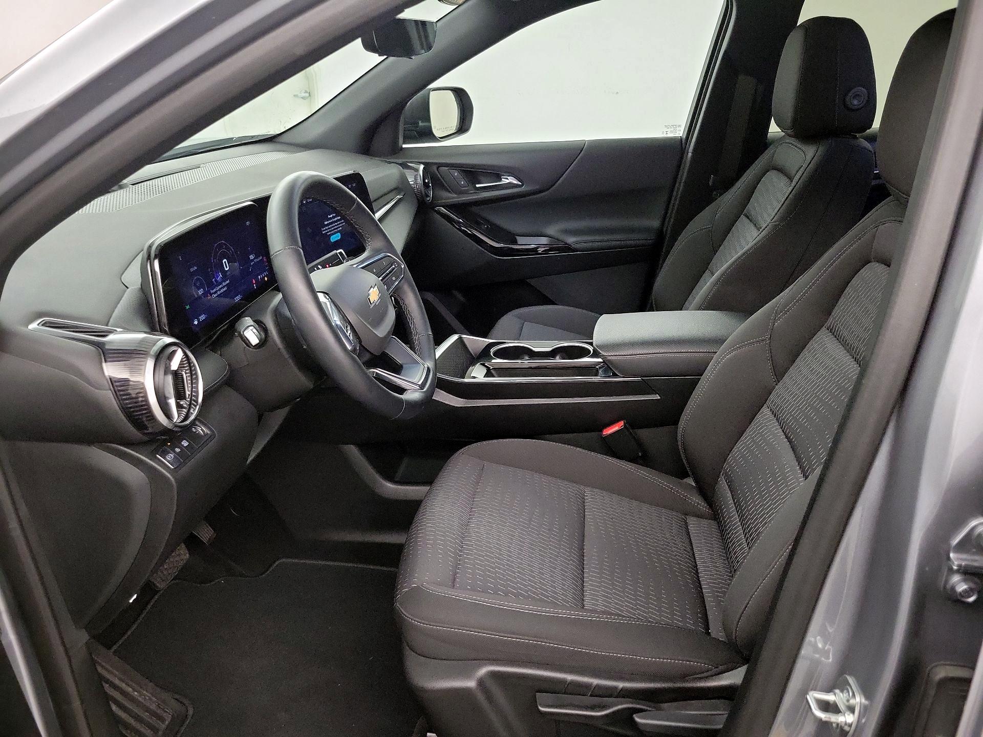 Thumbnail: 2025 Chevrolet Equinox - 11