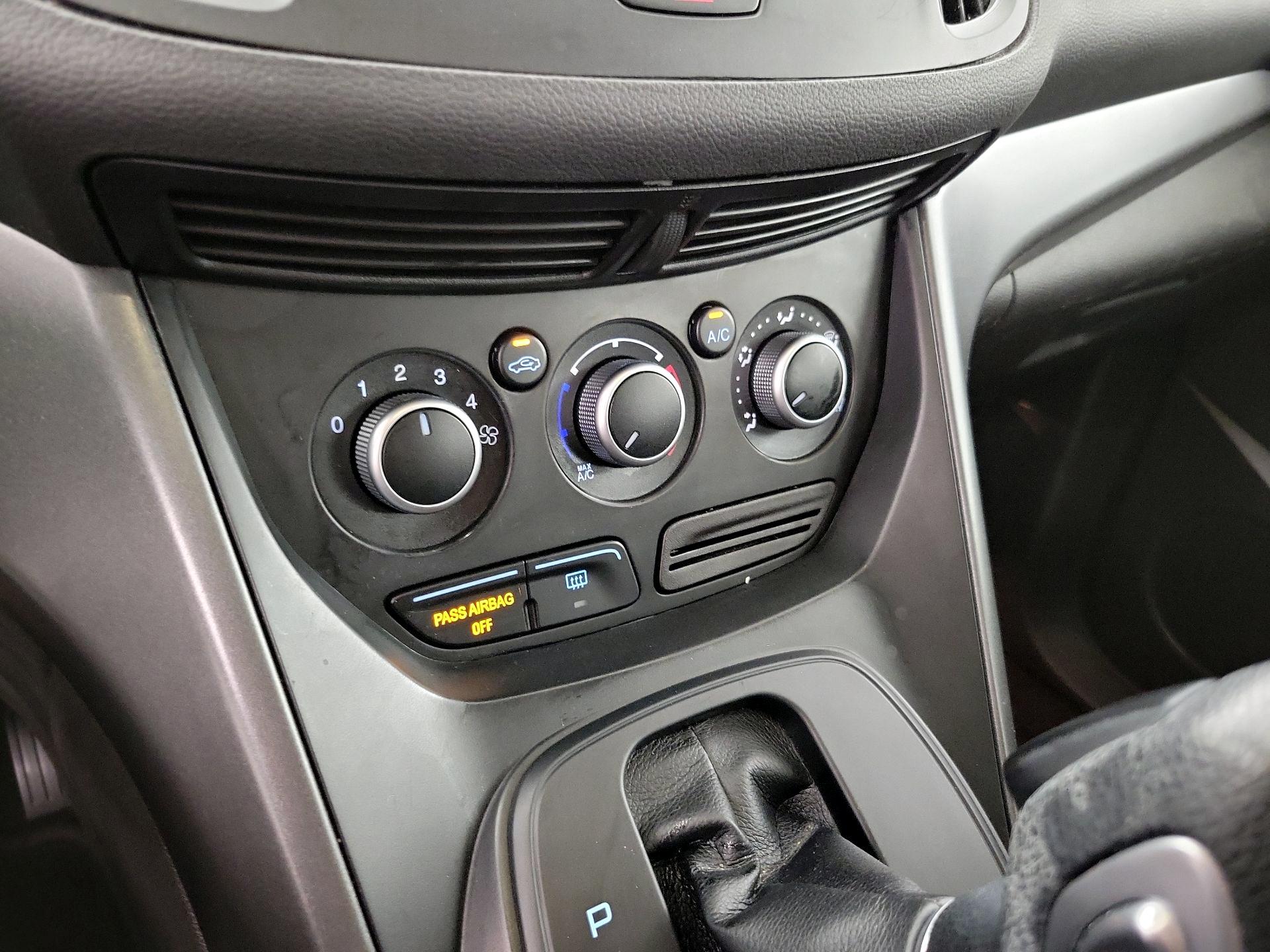 Thumbnail: 2016 Ford Escape - 16