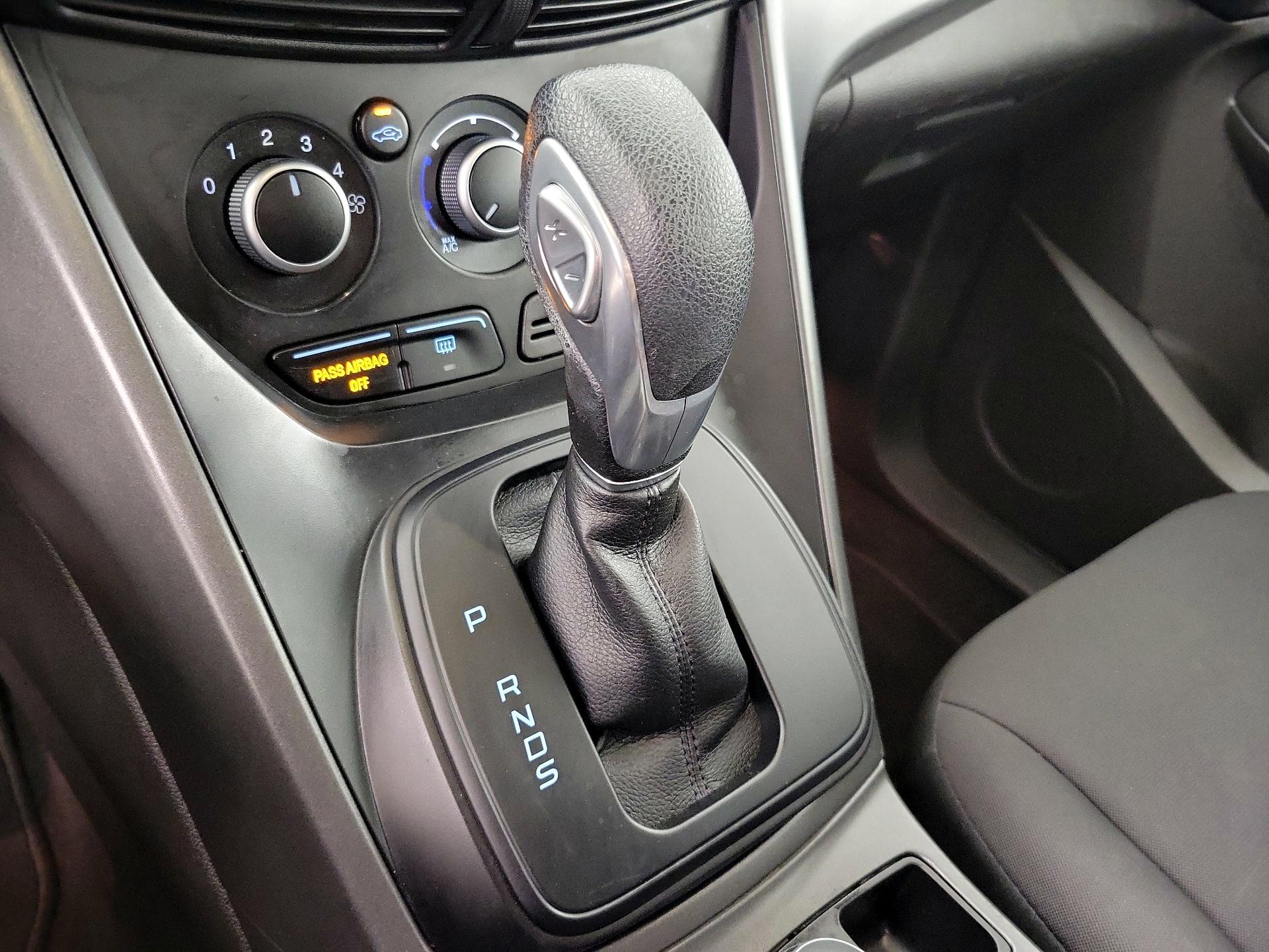 Thumbnail: 2016 Ford Escape - 17
