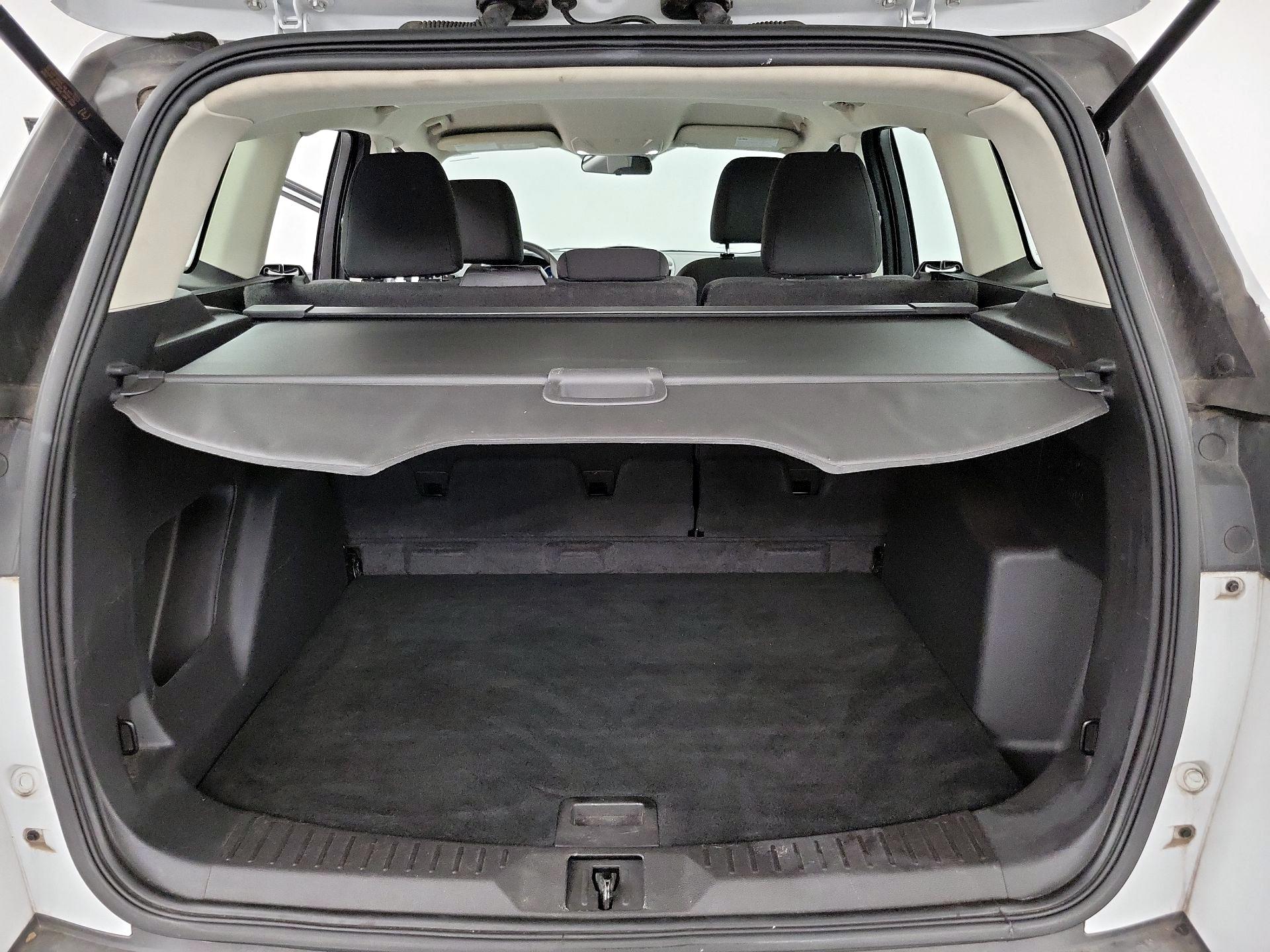 Thumbnail: 2016 Ford Escape - 20