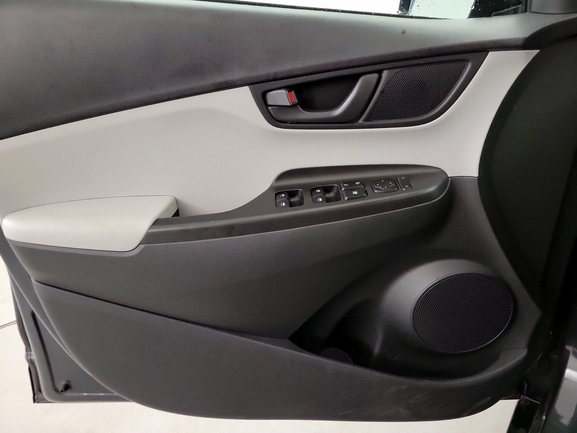 Thumbnail: 2023 Hyundai Kona - 12