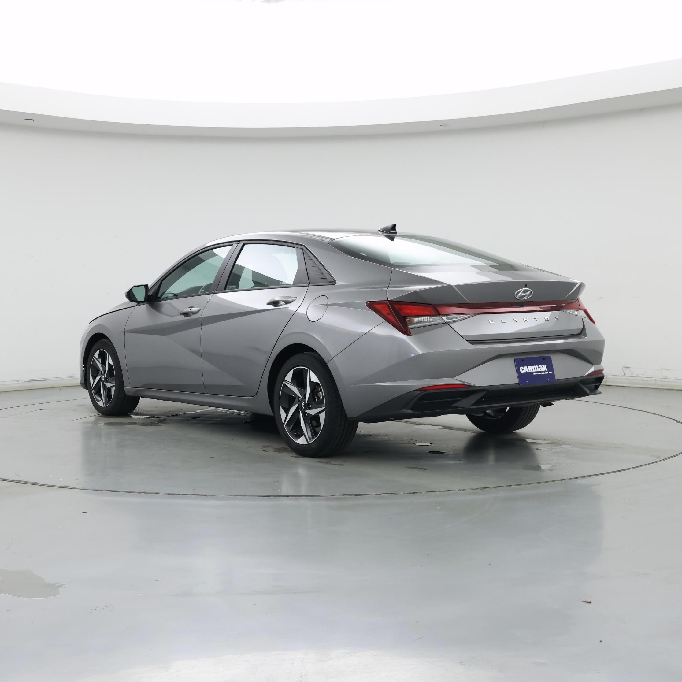 Thumbnail: 2023 Hyundai Elantra - 2