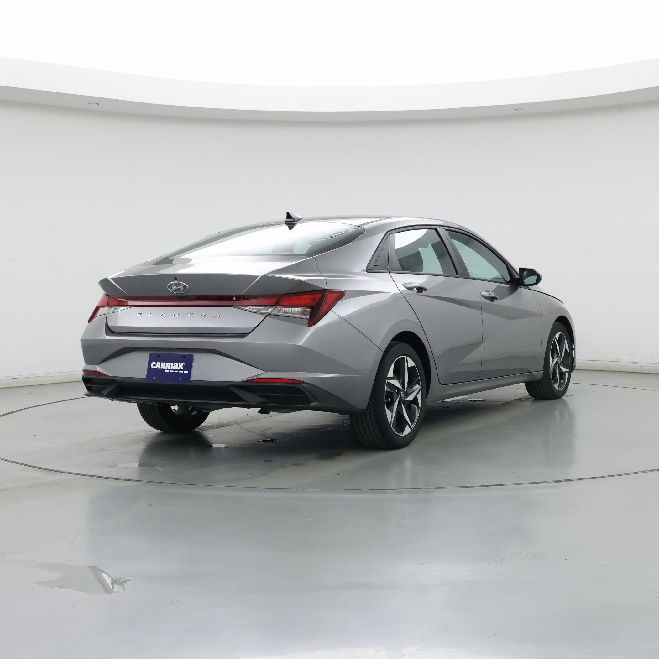 Thumbnail: 2023 Hyundai Elantra - 8