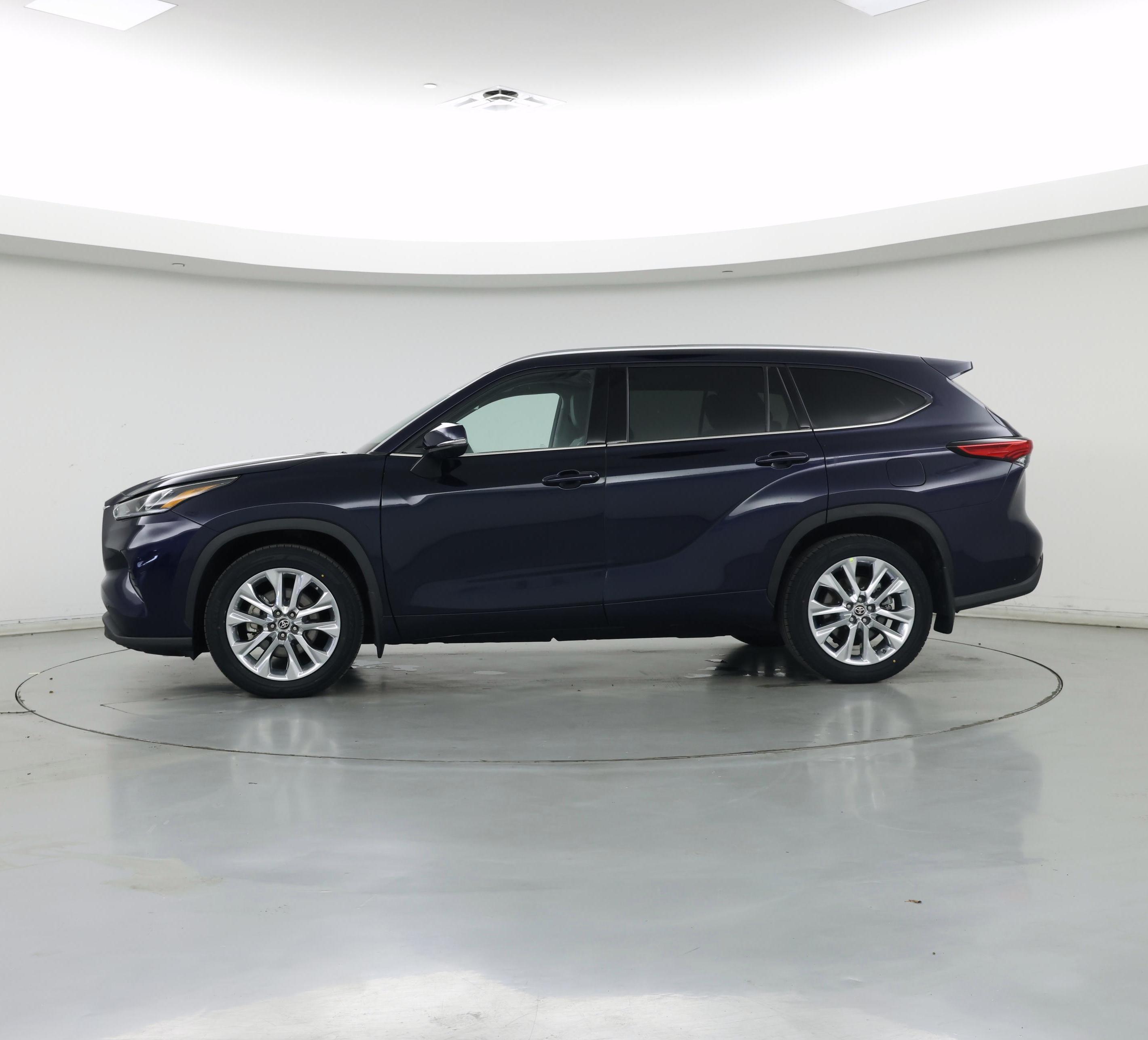 Thumbnail: 2022 Toyota Highlander - 3