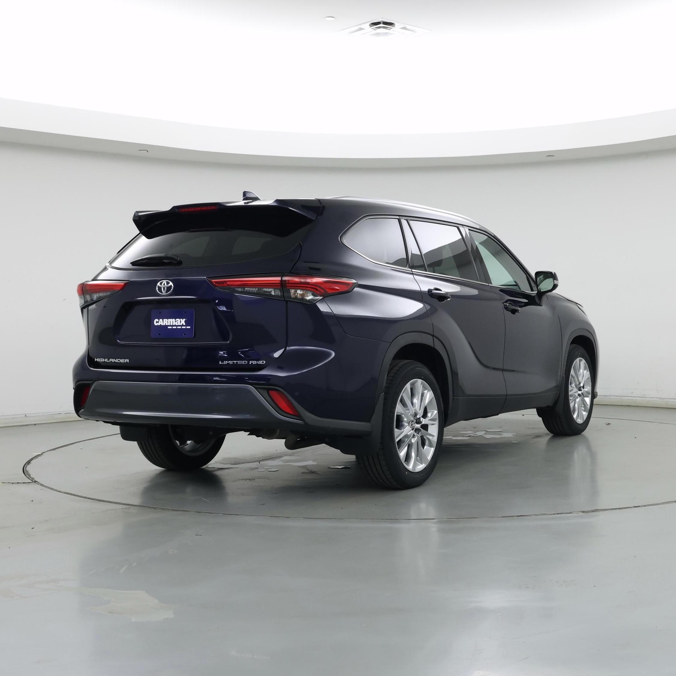 Thumbnail: 2022 Toyota Highlander - 8