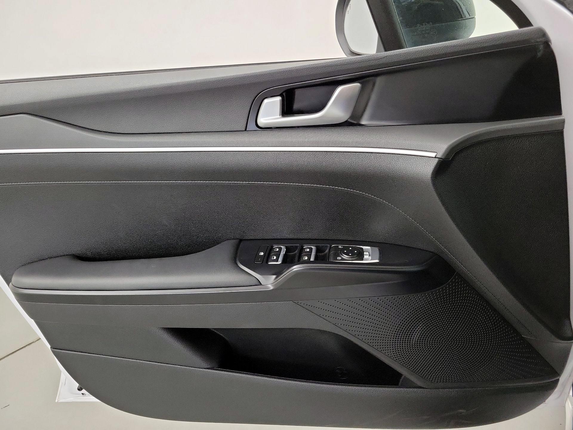 Thumbnail: 2022 Kia K5 - 12