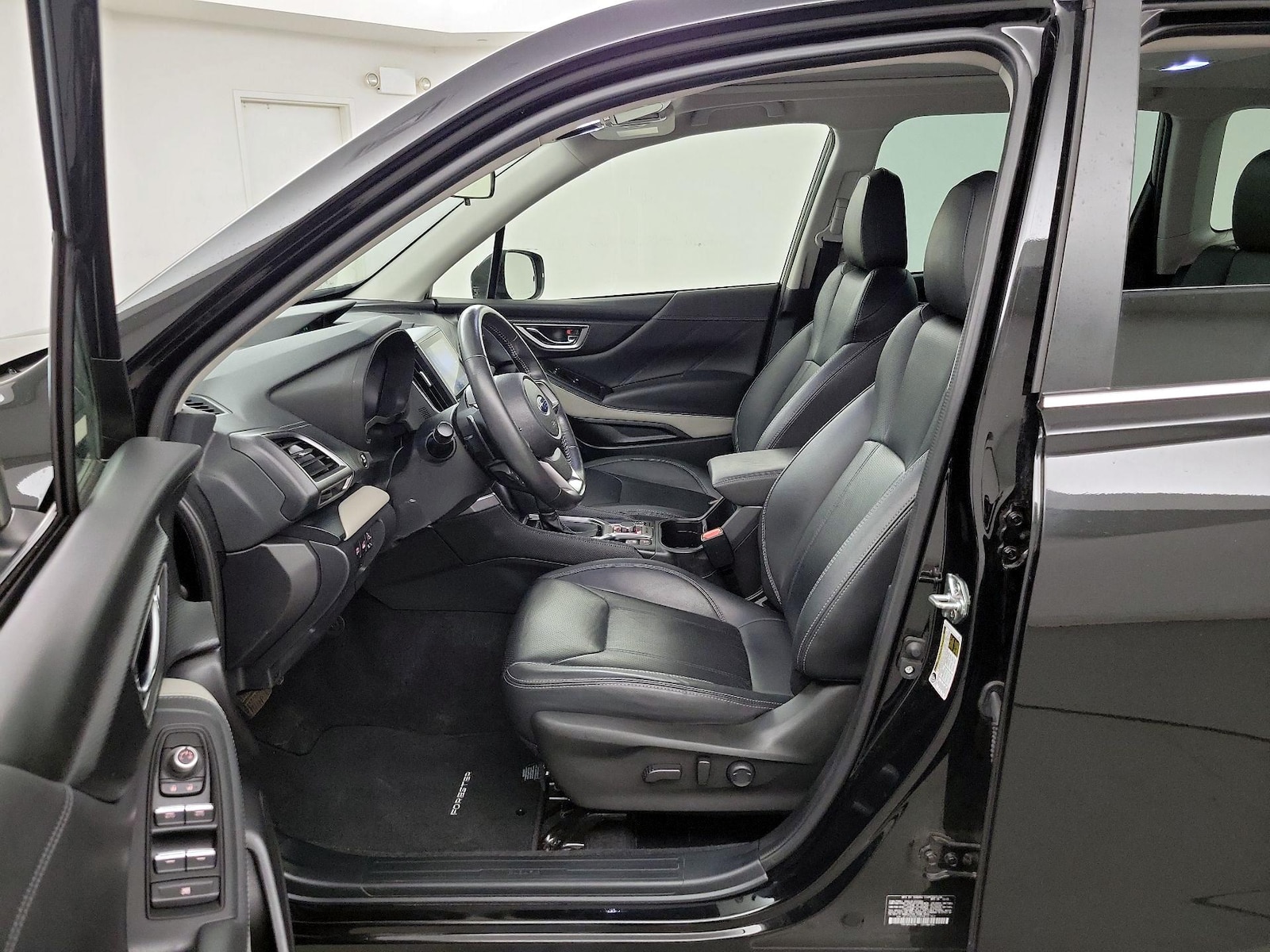 2023 Subaru Forester Limited - Photo 12