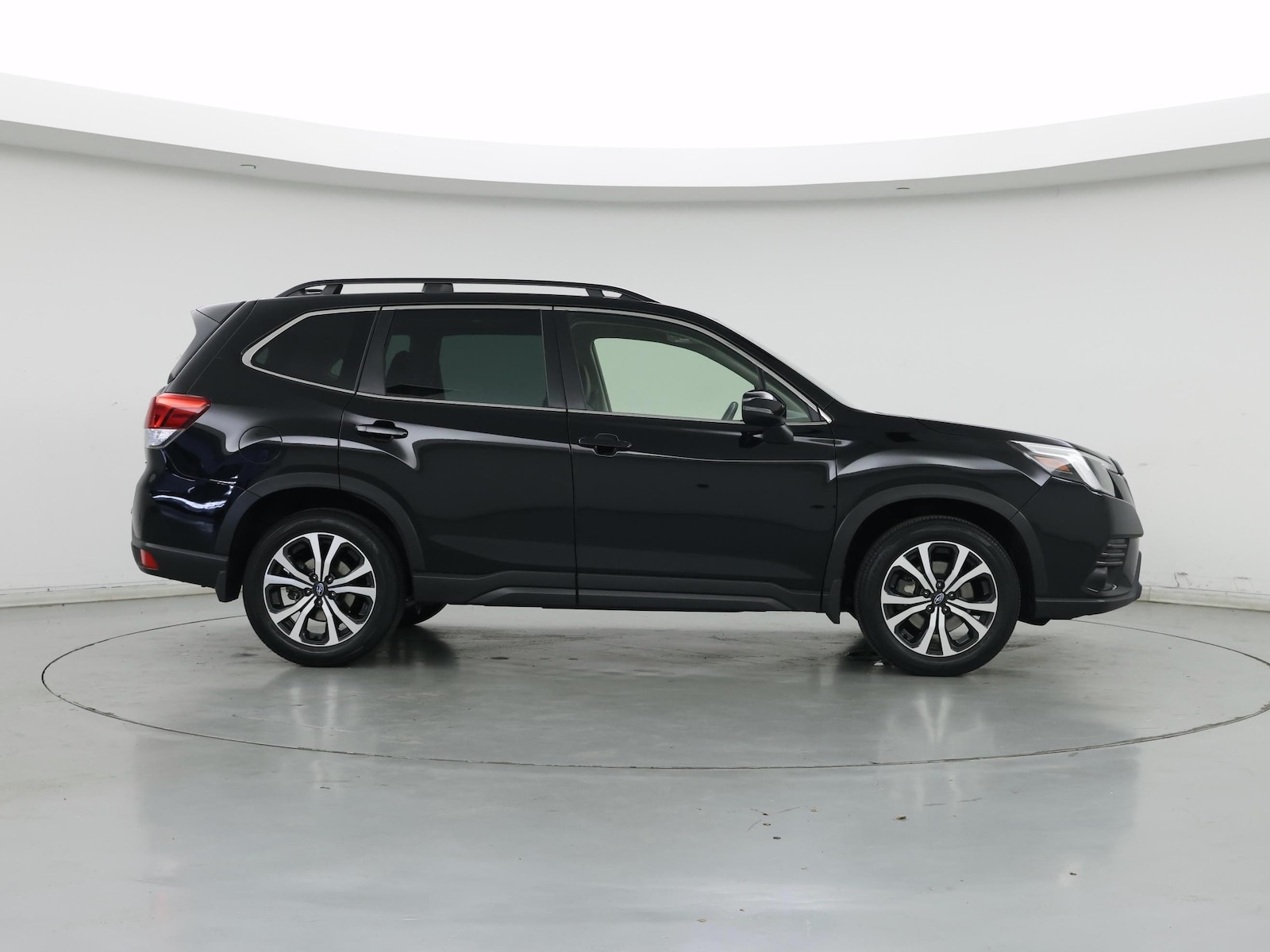 2023 Subaru Forester Limited - Photo 8