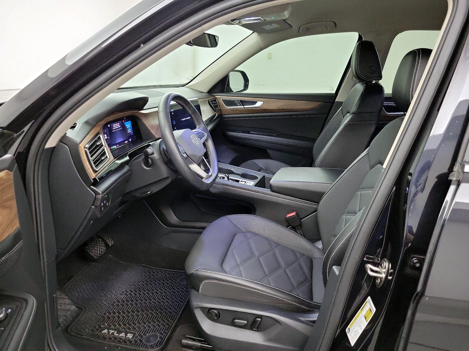 Thumbnail: 2024 Volkswagen Atlas - 11