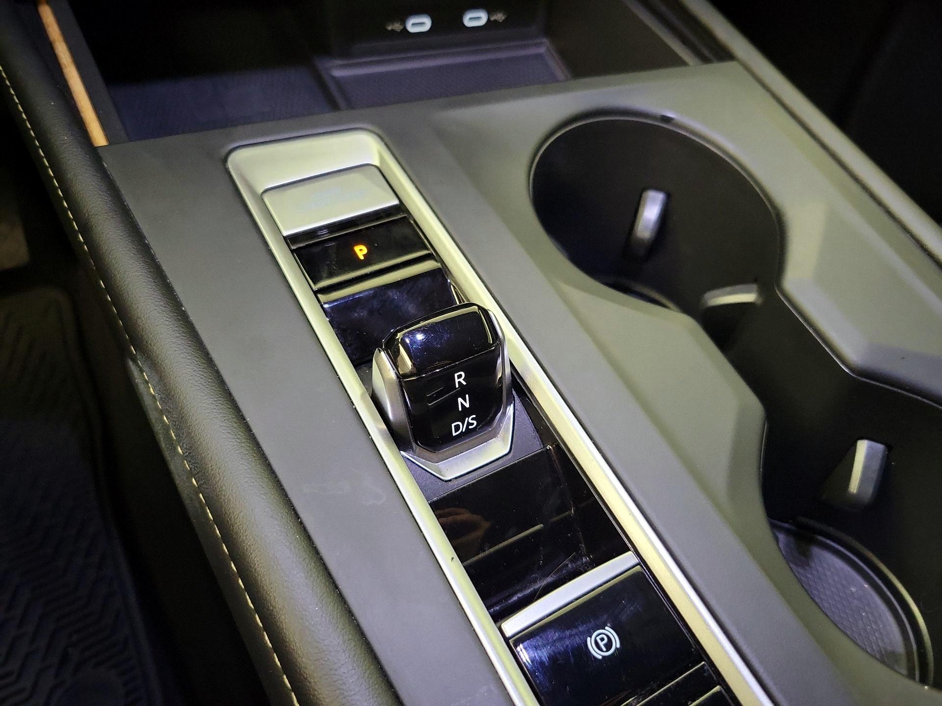 Thumbnail: 2024 Volkswagen Atlas - 17