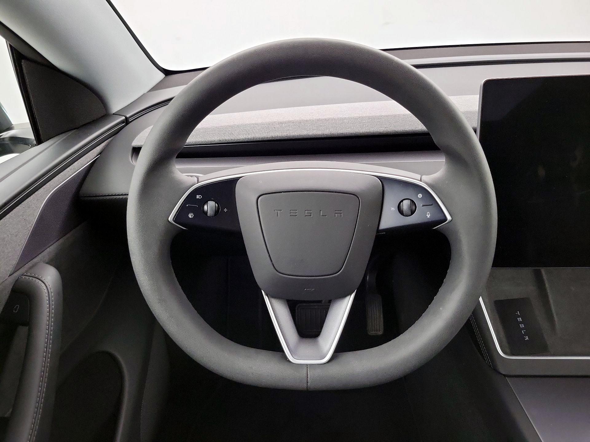 Thumbnail: 2026 Tesla Model Y - 10
