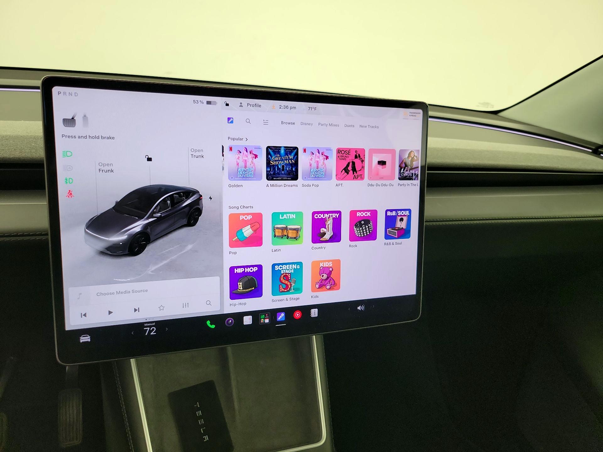 Thumbnail: 2026 Tesla Model Y - 15