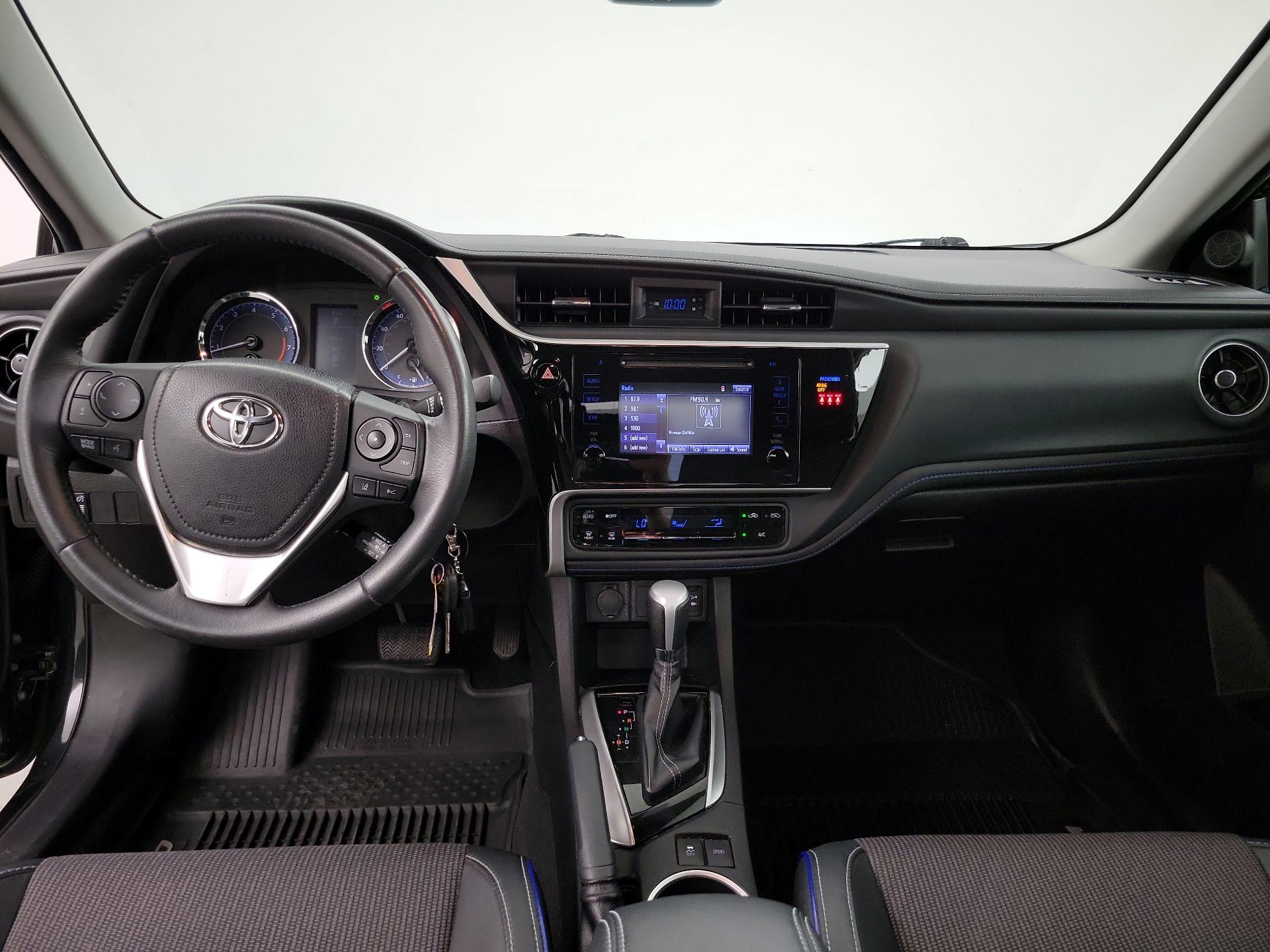 Thumbnail: 2018 Toyota Corolla - 9
