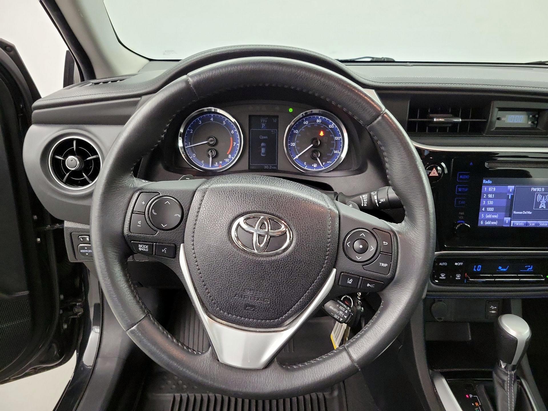 Thumbnail: 2018 Toyota Corolla - 10