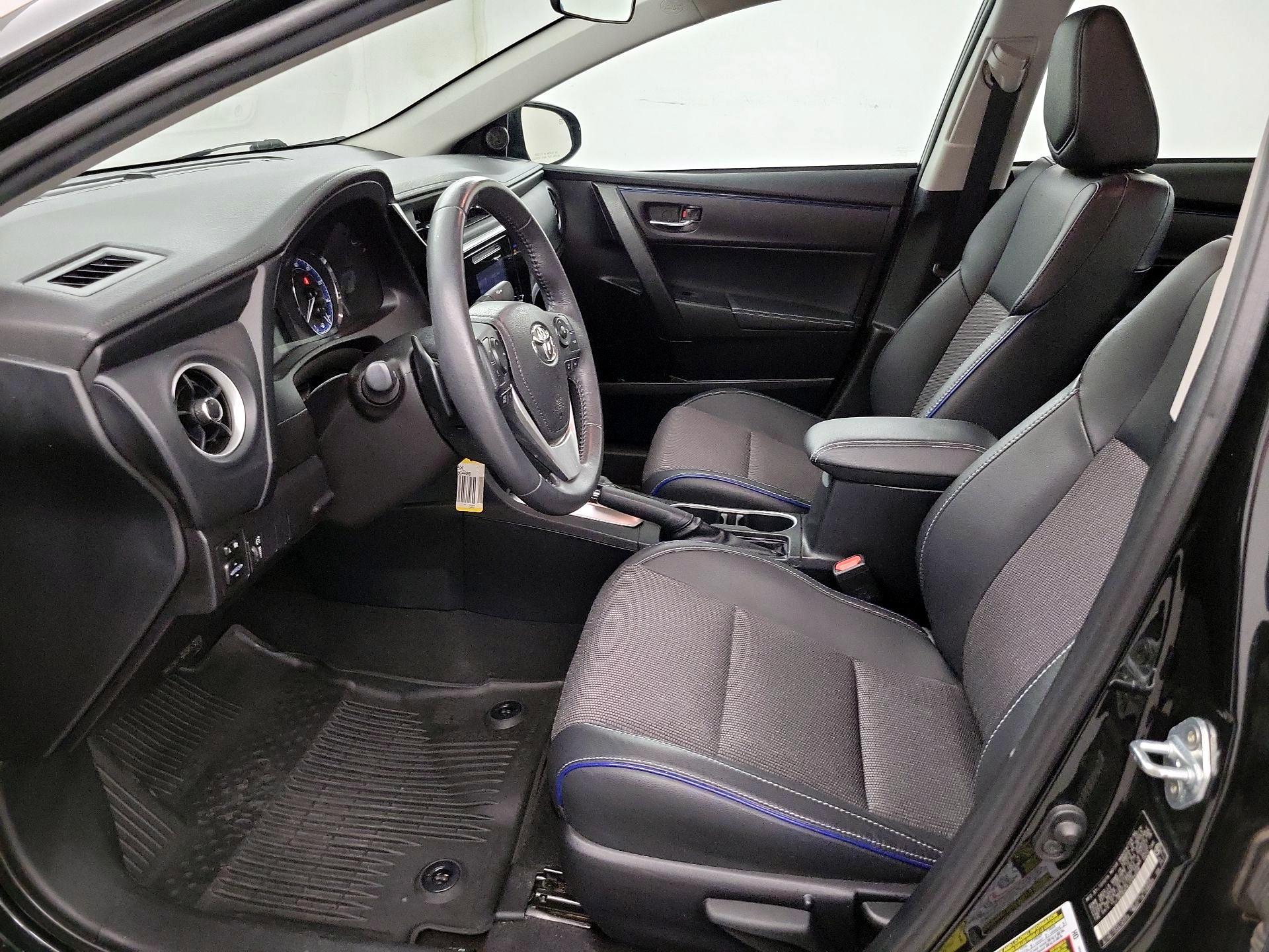 Thumbnail: 2018 Toyota Corolla - 11