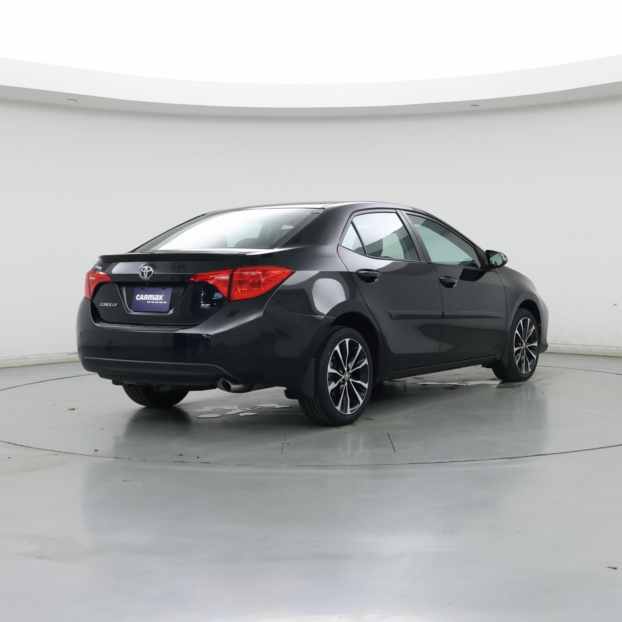 Thumbnail: 2018 Toyota Corolla - 8