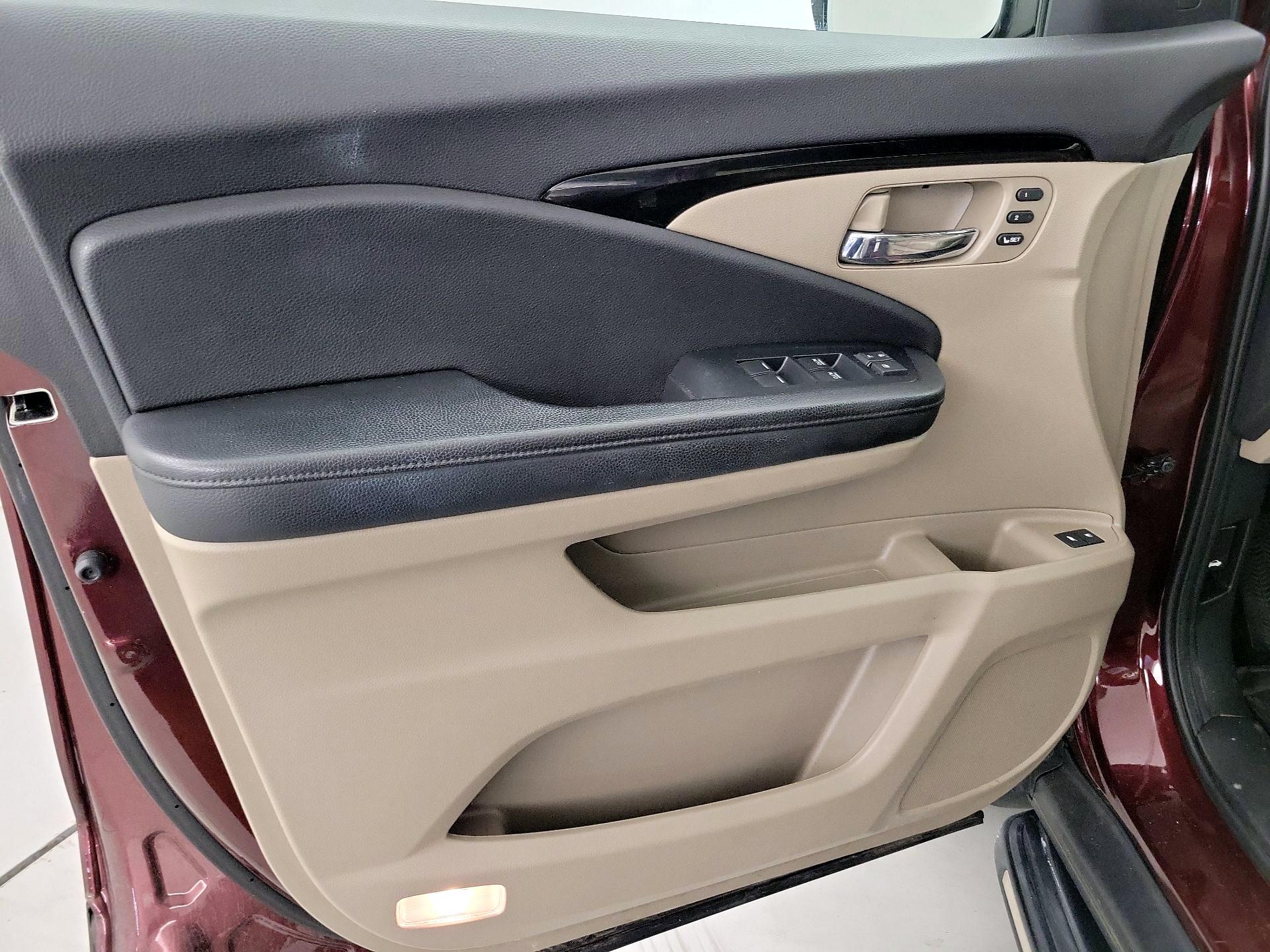 Thumbnail: 2021 Honda Pilot - 12
