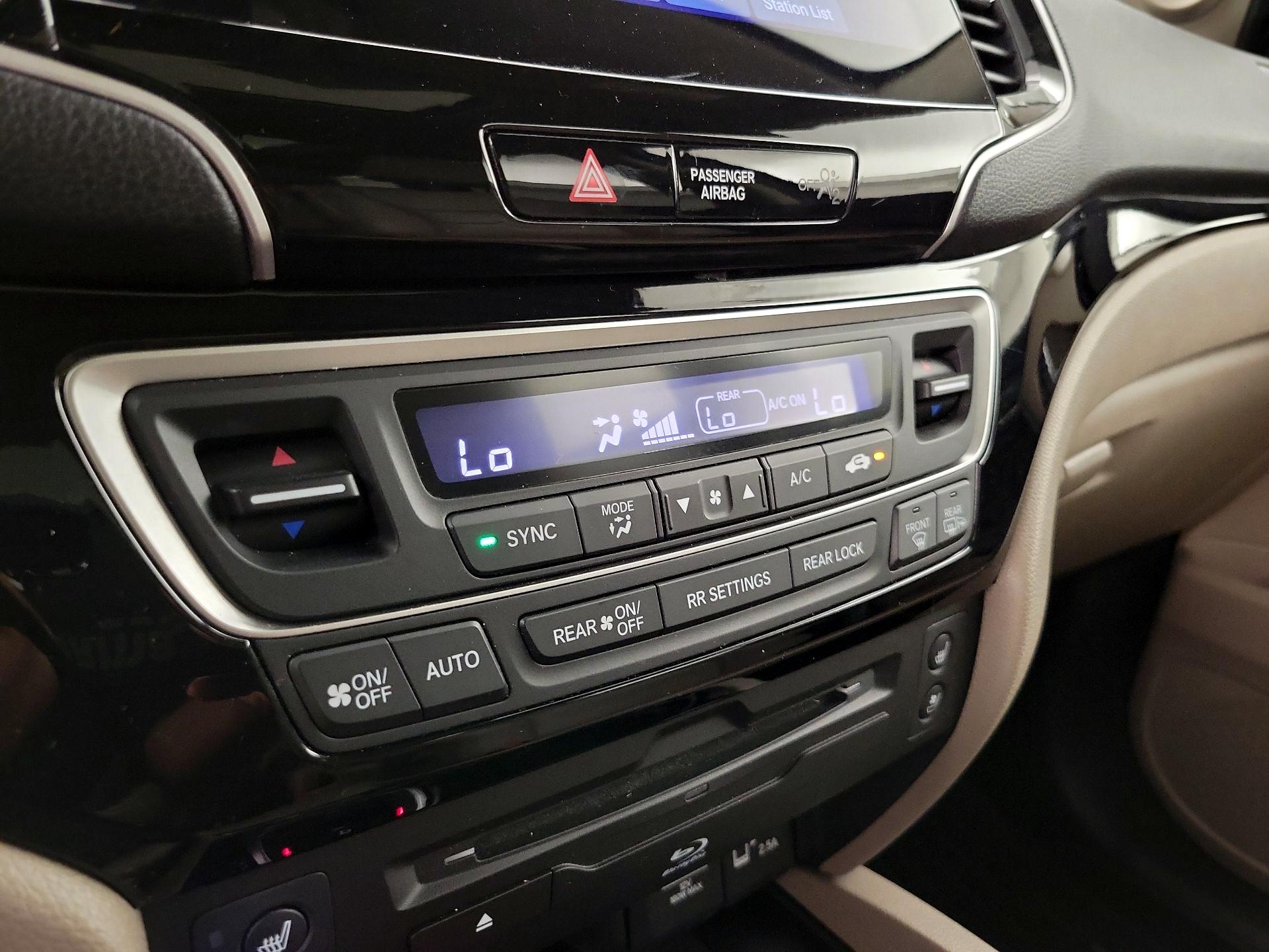 Thumbnail: 2021 Honda Pilot - 17
