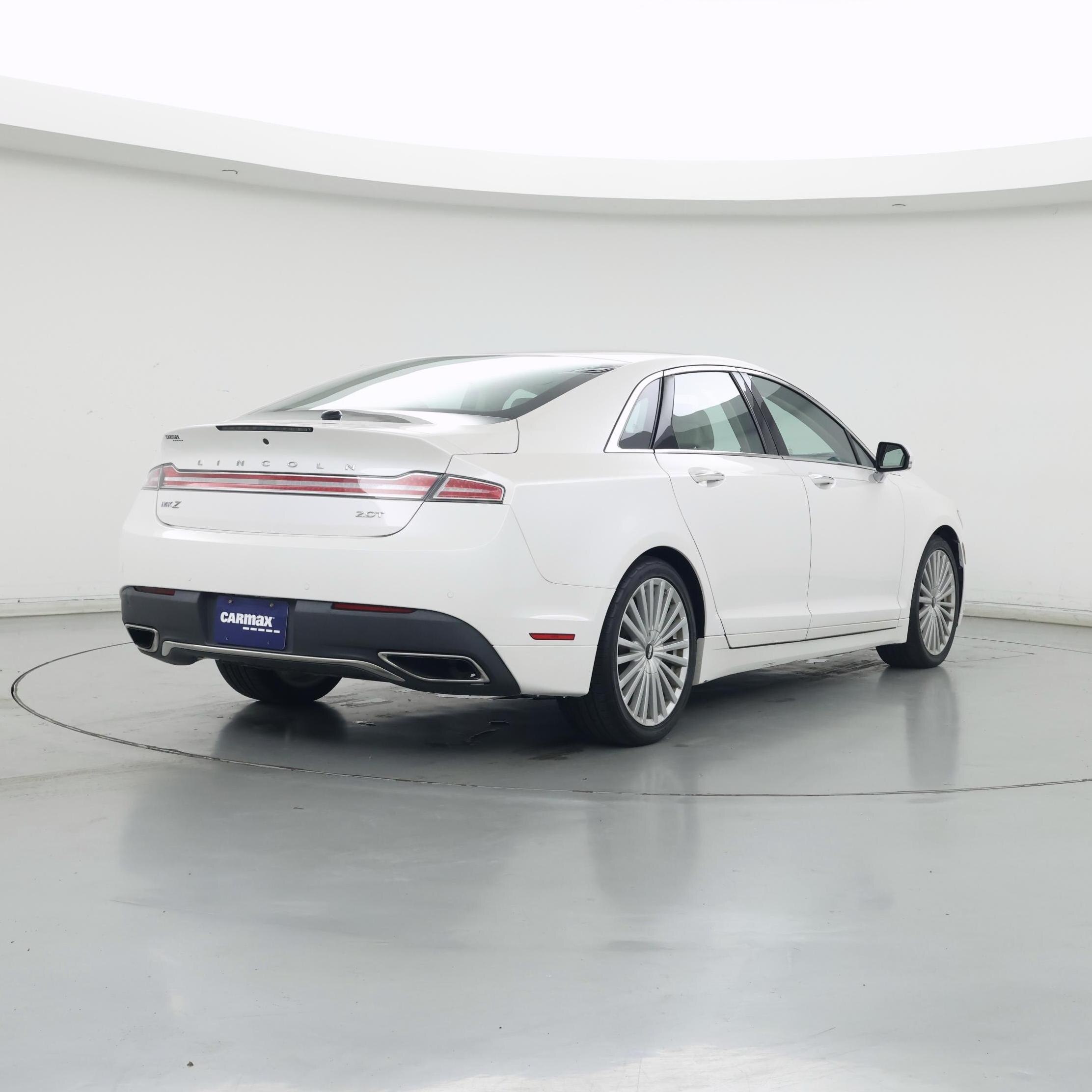 Thumbnail: 2017 Lincoln MKZ - 8