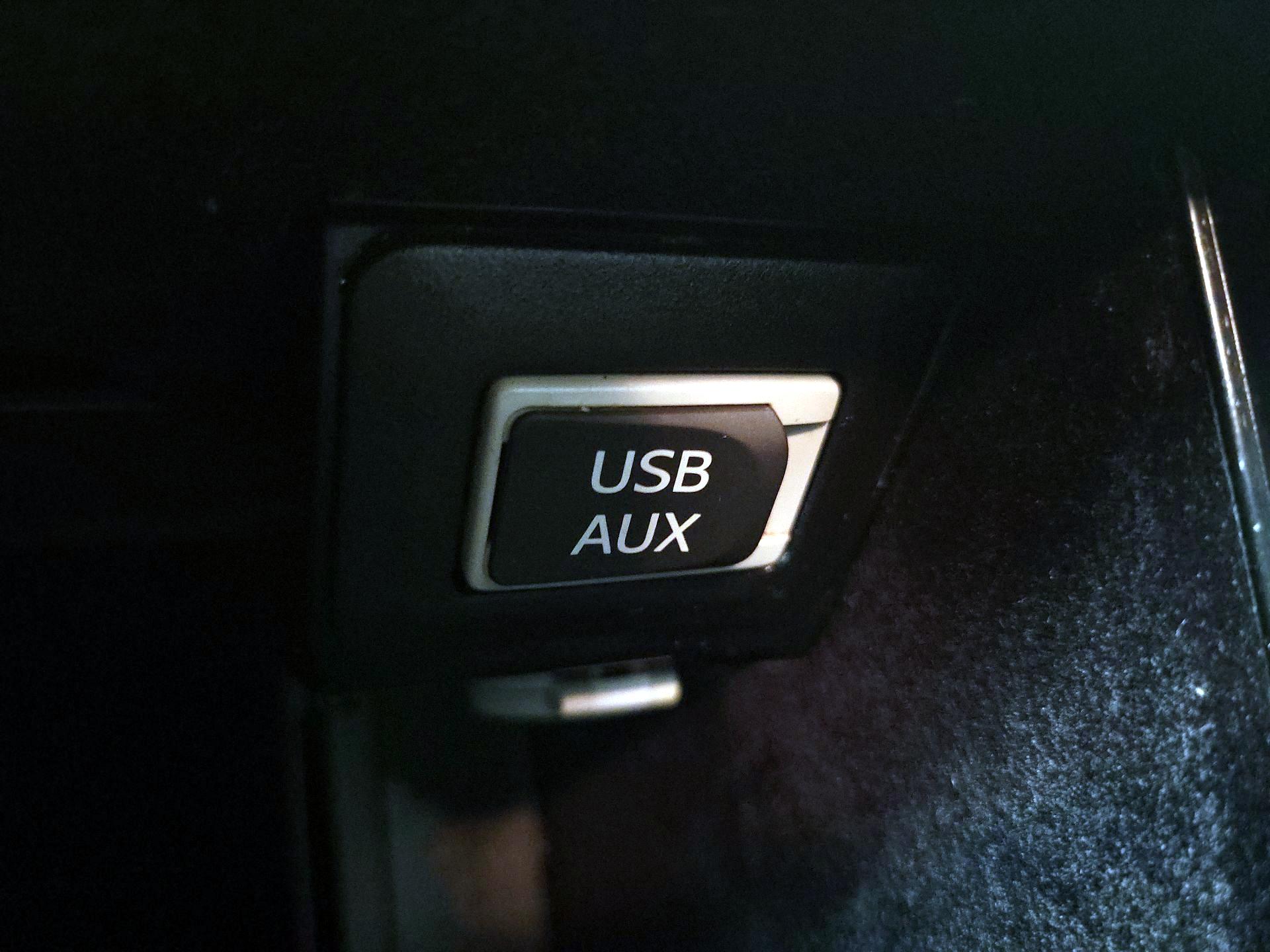 Thumbnail: 2014 Lexus RX - 19