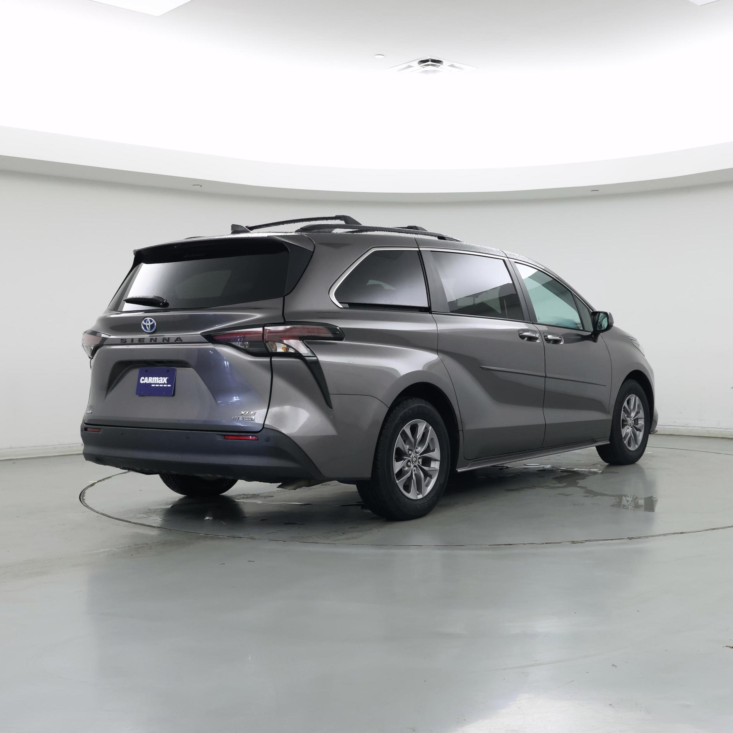 Thumbnail: 2024 Toyota Sienna - 8