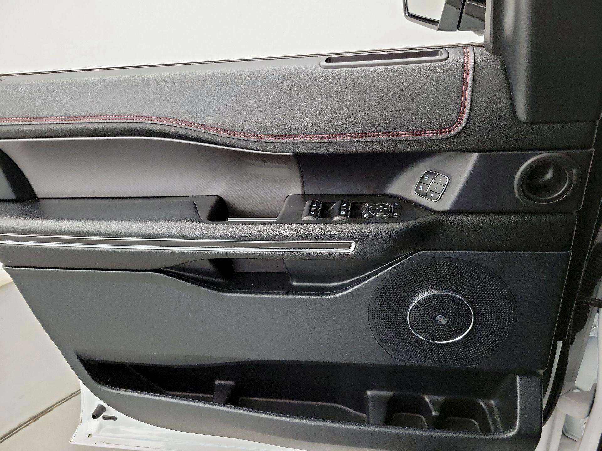 Thumbnail: 2021 Ford Expedition - 12