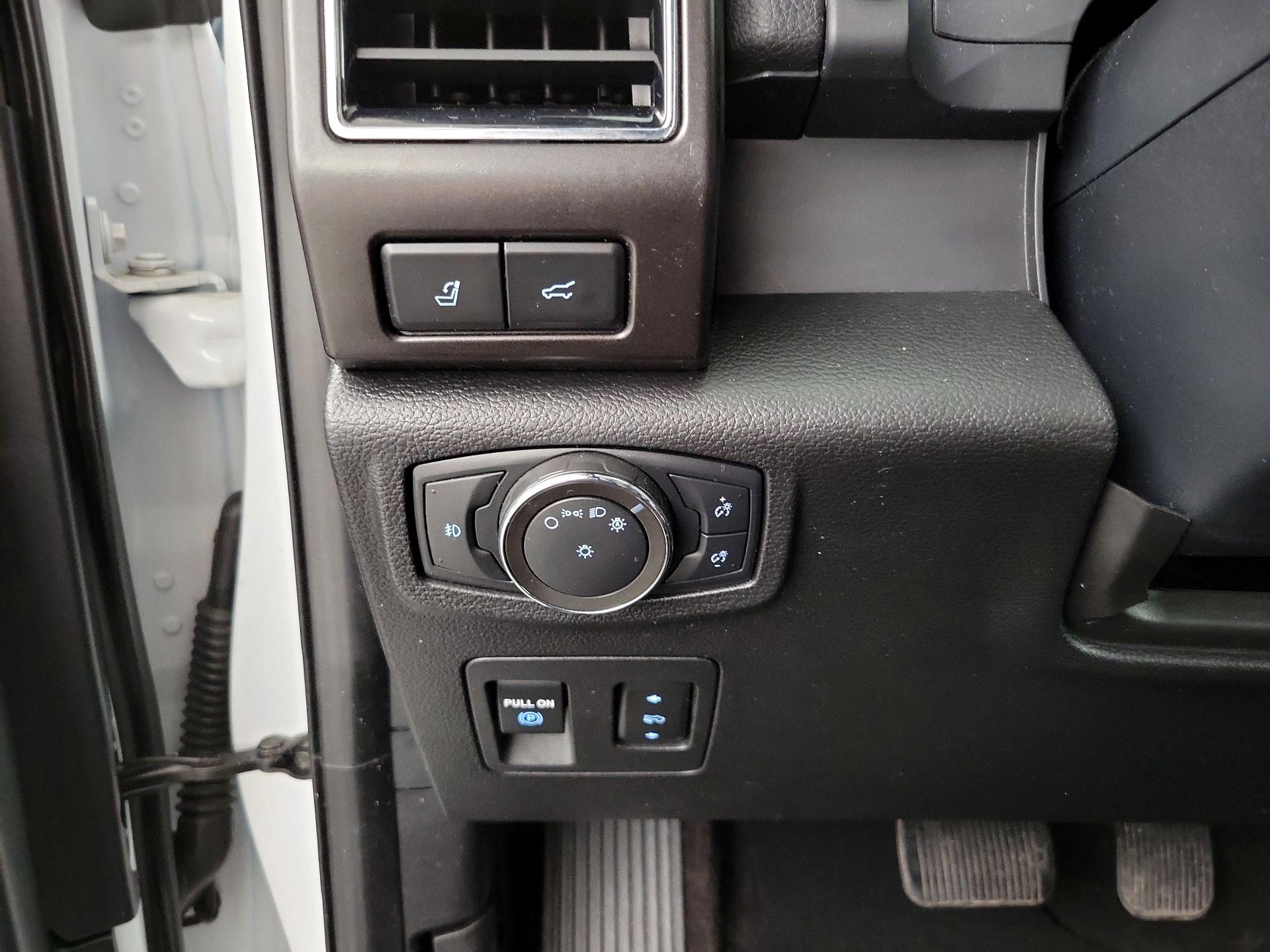 Thumbnail: 2021 Ford Expedition - 13