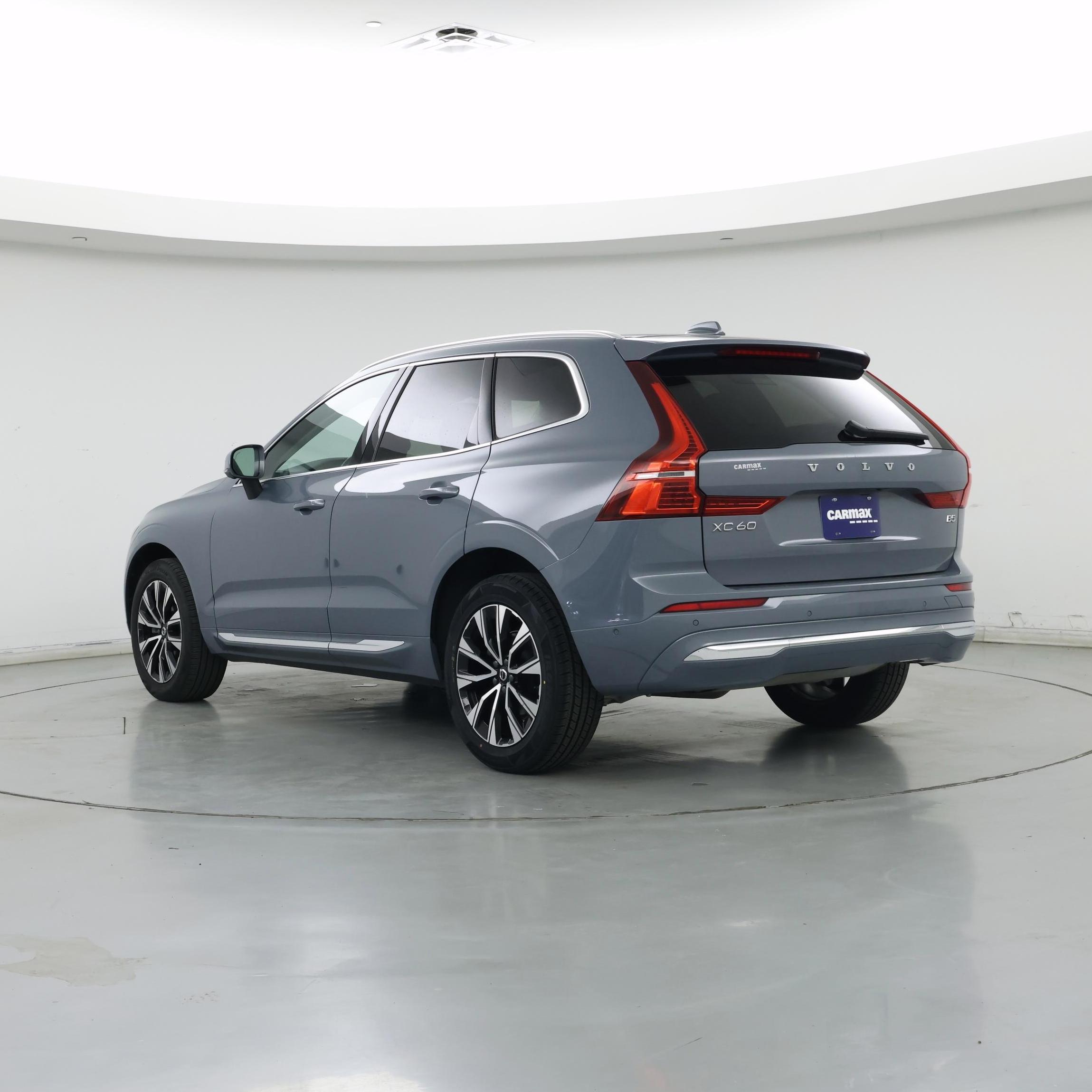 Thumbnail: 2023 Volvo XC60 - 2