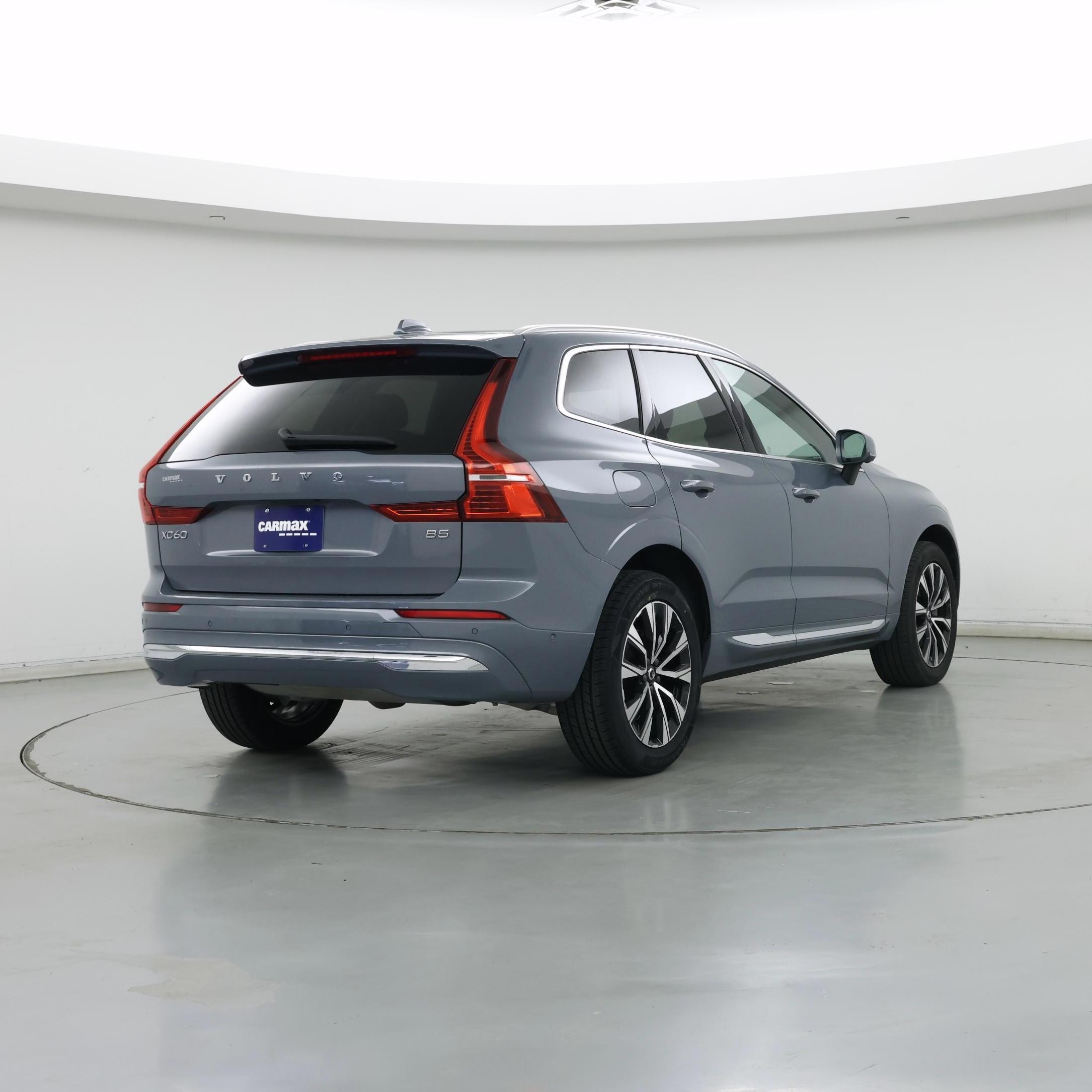Thumbnail: 2023 Volvo XC60 - 8
