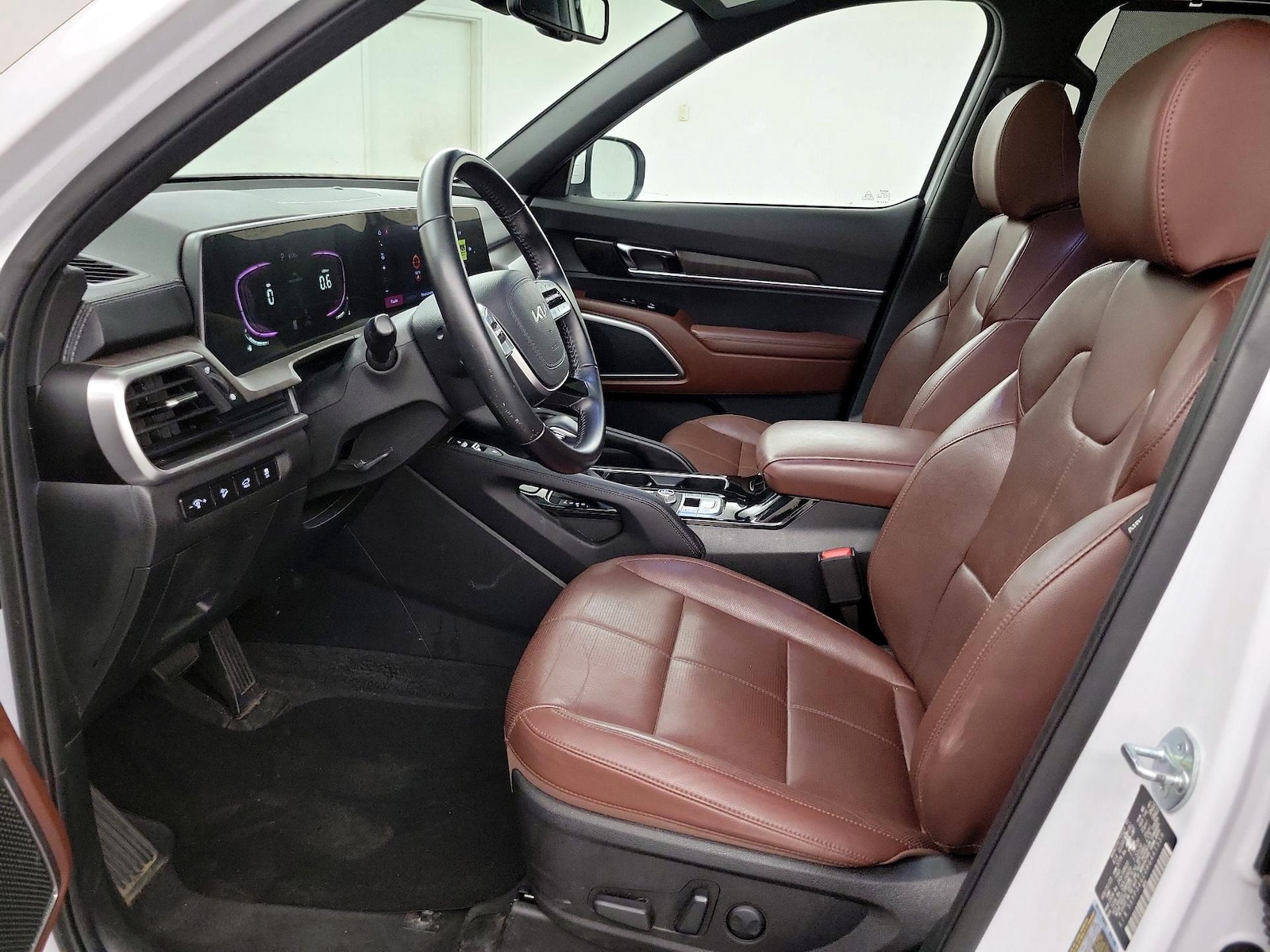 2024 Kia Telluride EX - Photo 12