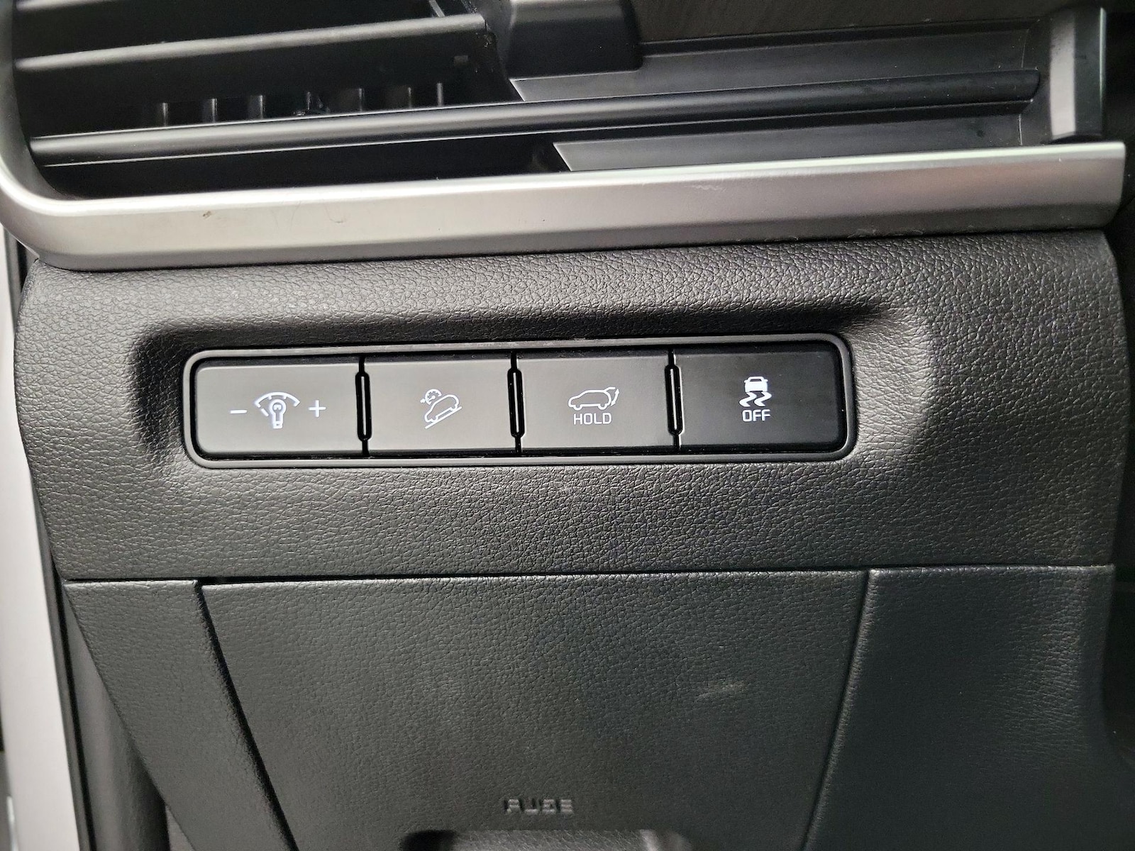 2024 Kia Telluride EX - Photo 14