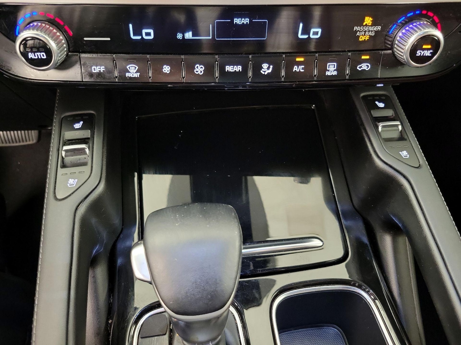 2024 Kia Telluride EX - Photo 18