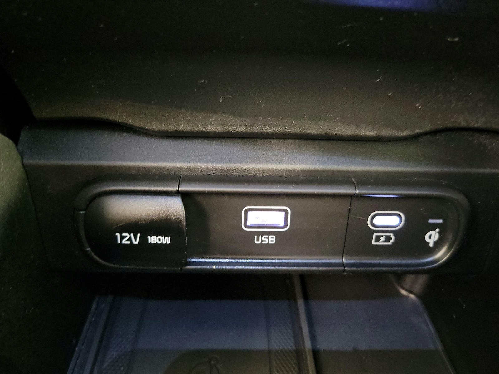 2024 Kia Telluride EX - Photo 20