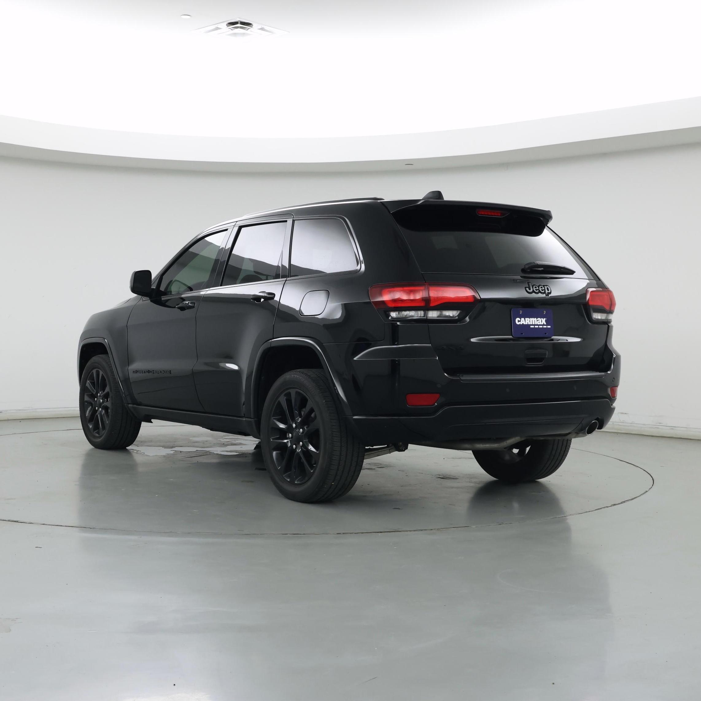 Thumbnail: 2022 Jeep Grand Cherokee - 2