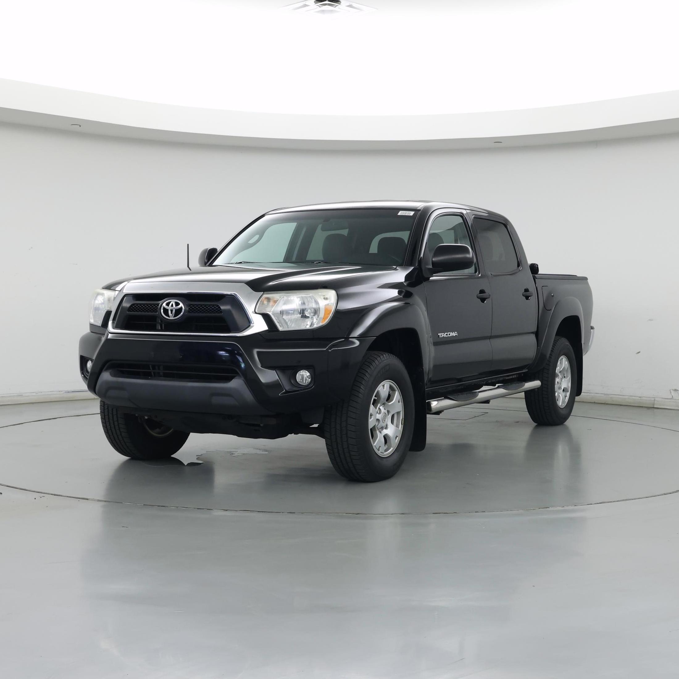 Thumbnail: 2015 Toyota Tacoma - 4